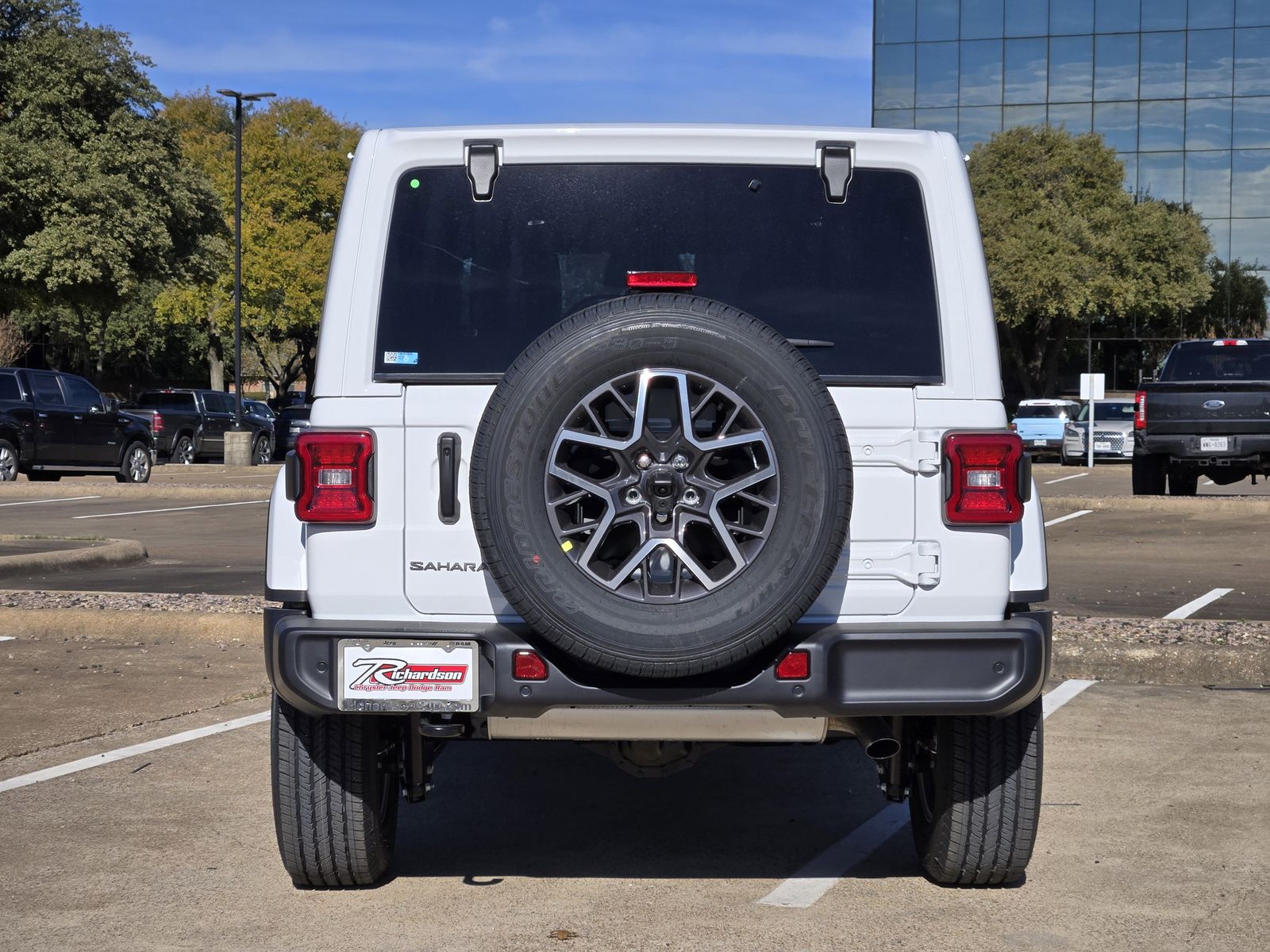 New 2026 Bright White Jeep 4-DOOR SAHARA image 5