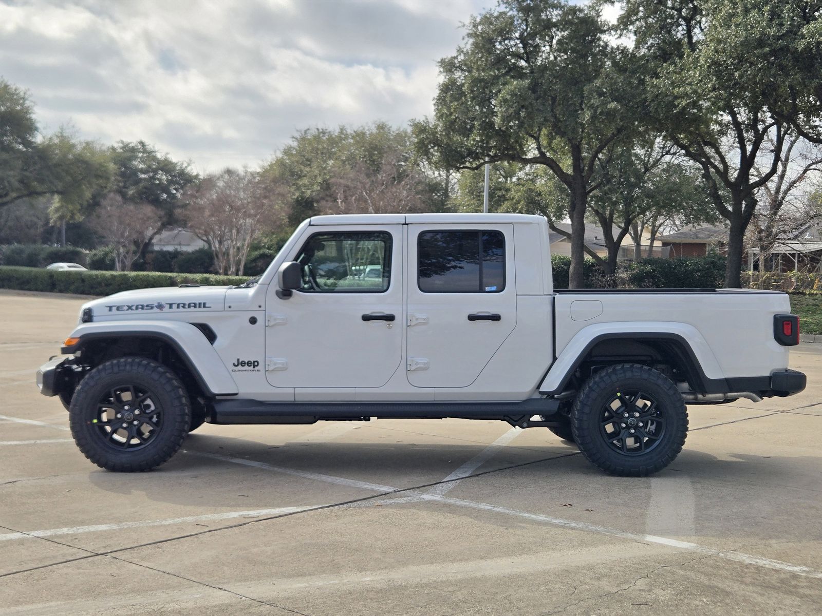 New 2026 Bright White Jeep TEXAS TRAIL 4X4 image 3
