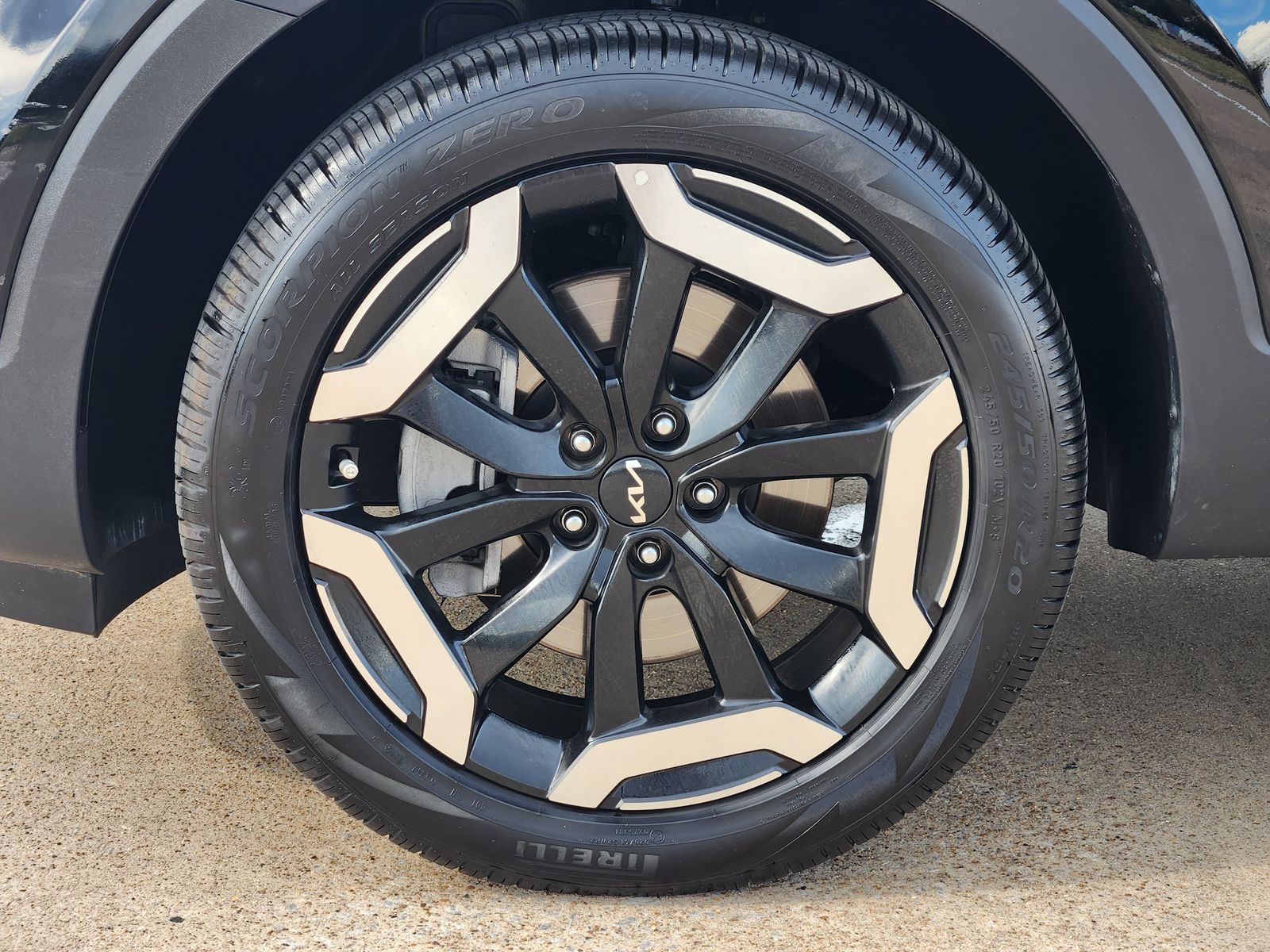 Used 2025 Ebony Black Kia EX image 19