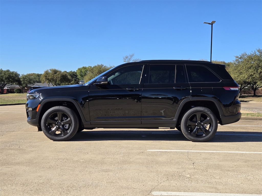 New 2025 Jeep Grand Cherokee LIMITED 4X2 Sport Utility
