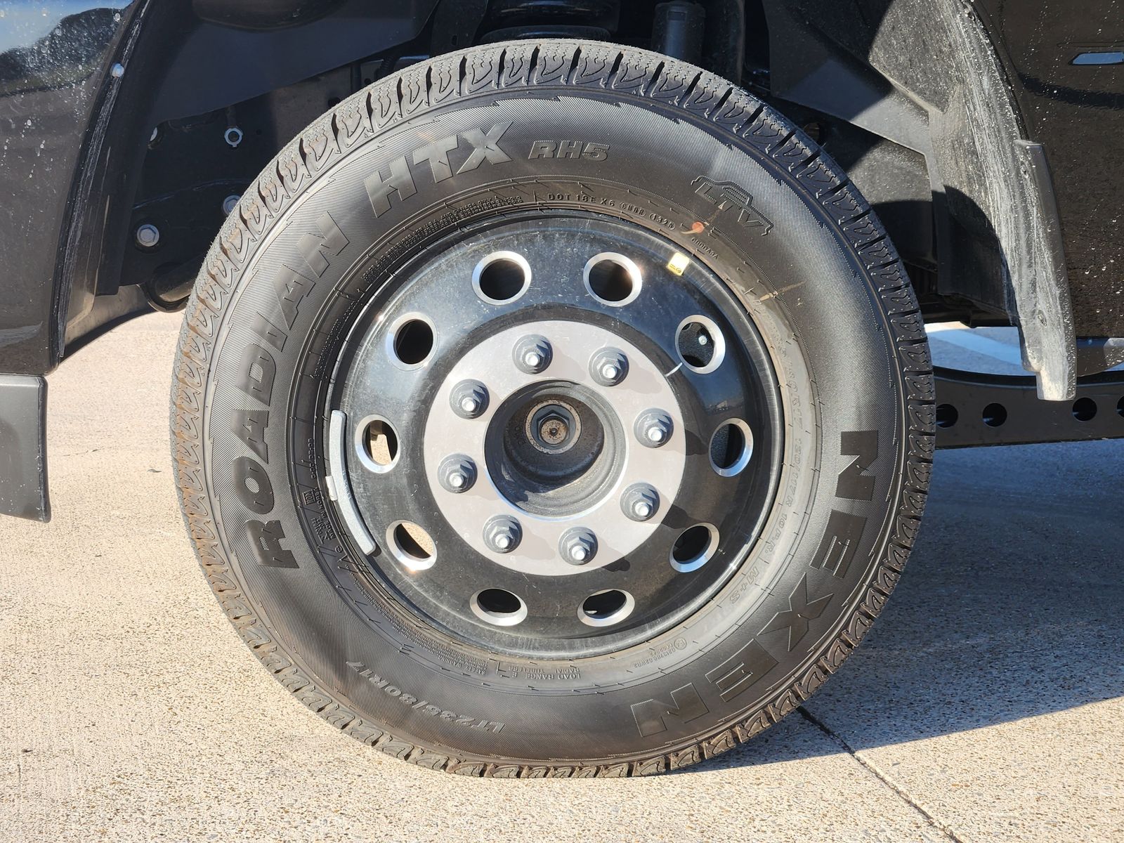 New 2026 Diamond Black Crystal Pearlcoat Ram LONE STAR CREW CAB 4X4 8