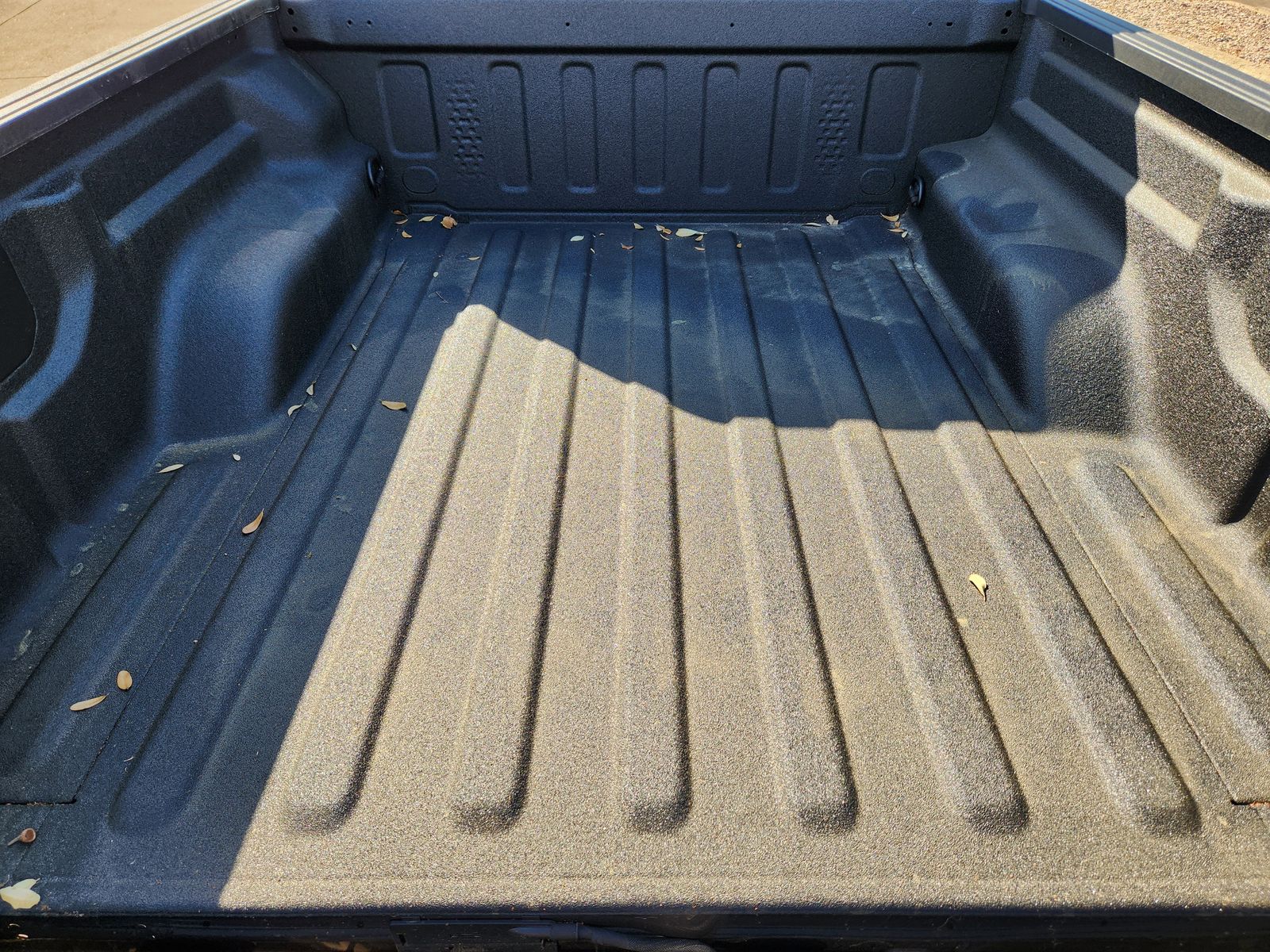 New 2026 Granite Crystal Jeep SAHARA 4X4 image 40