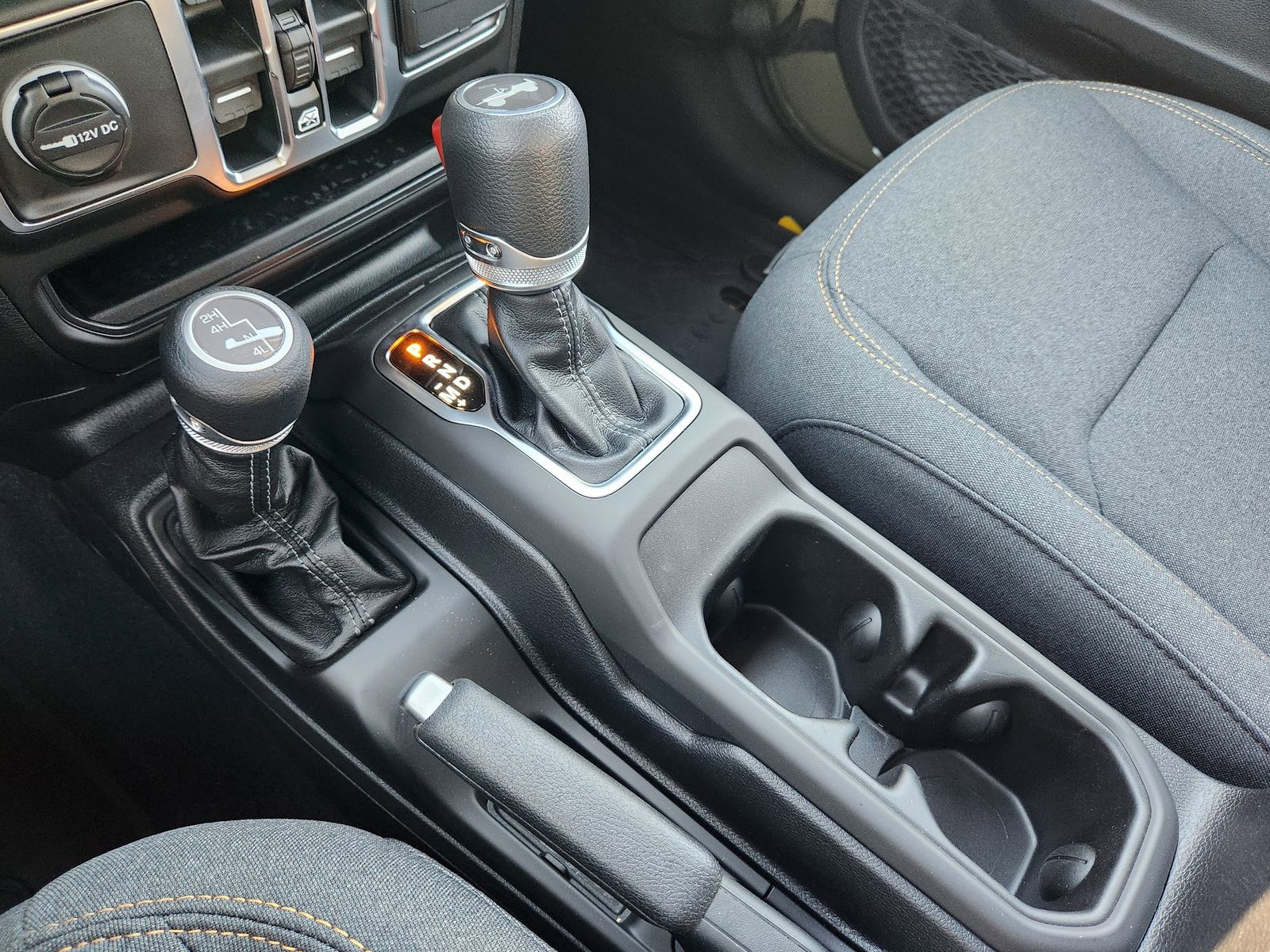 New 2026 41 Jeep 4-DOOR SPORT S image 27