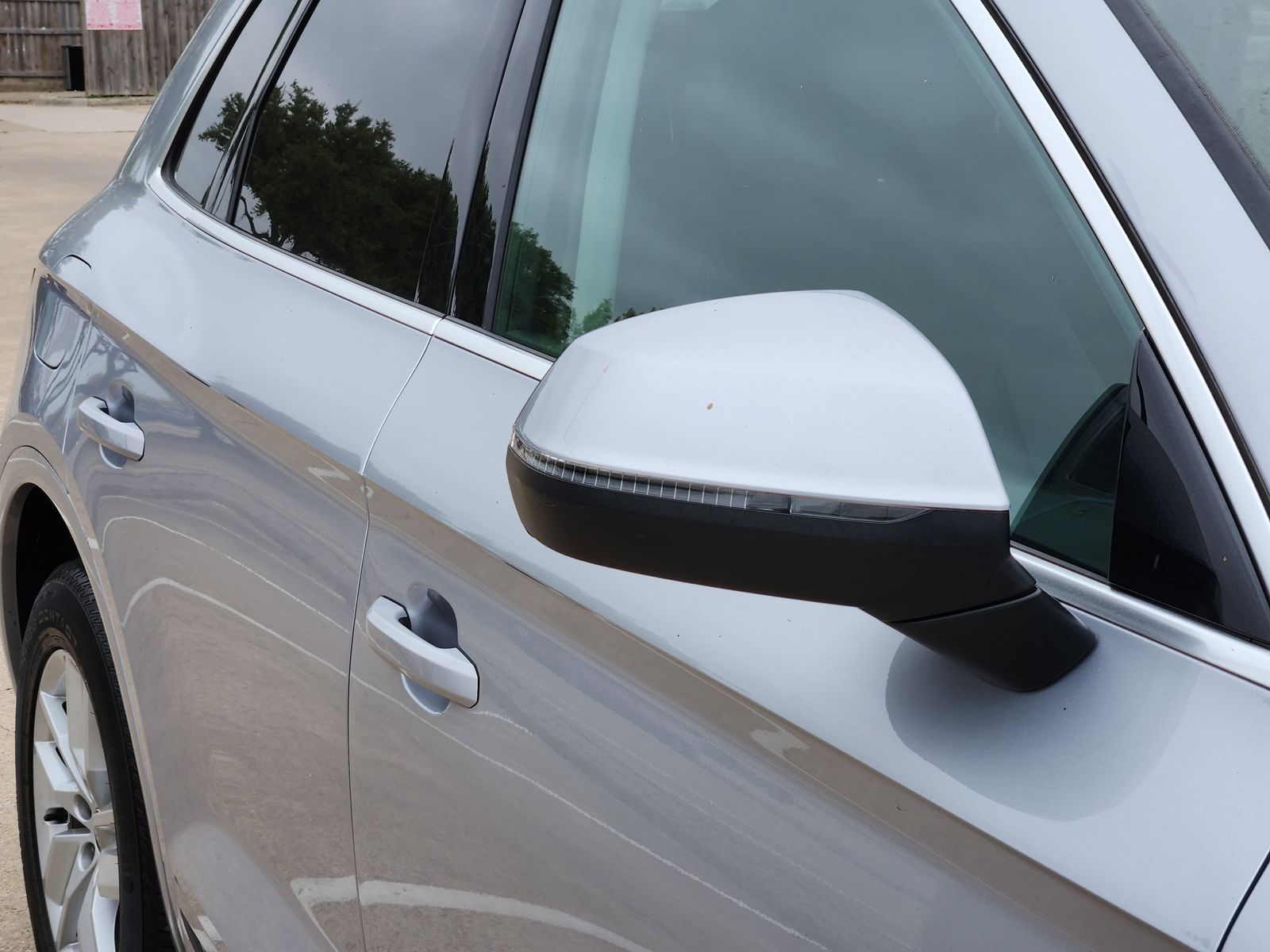 Used 2023 Florett Silver Audi 45 S line Premium image 10