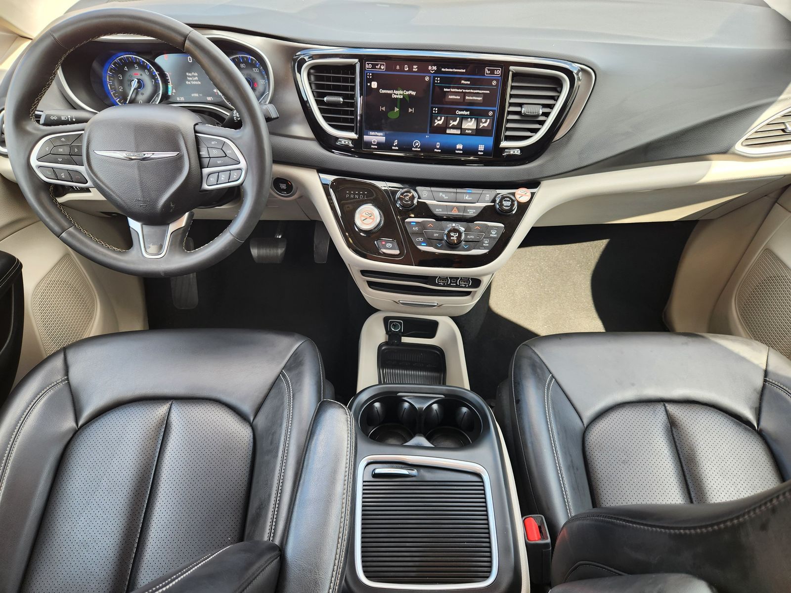 Used 2023 Silver Mist Chrysler Touring L image 33