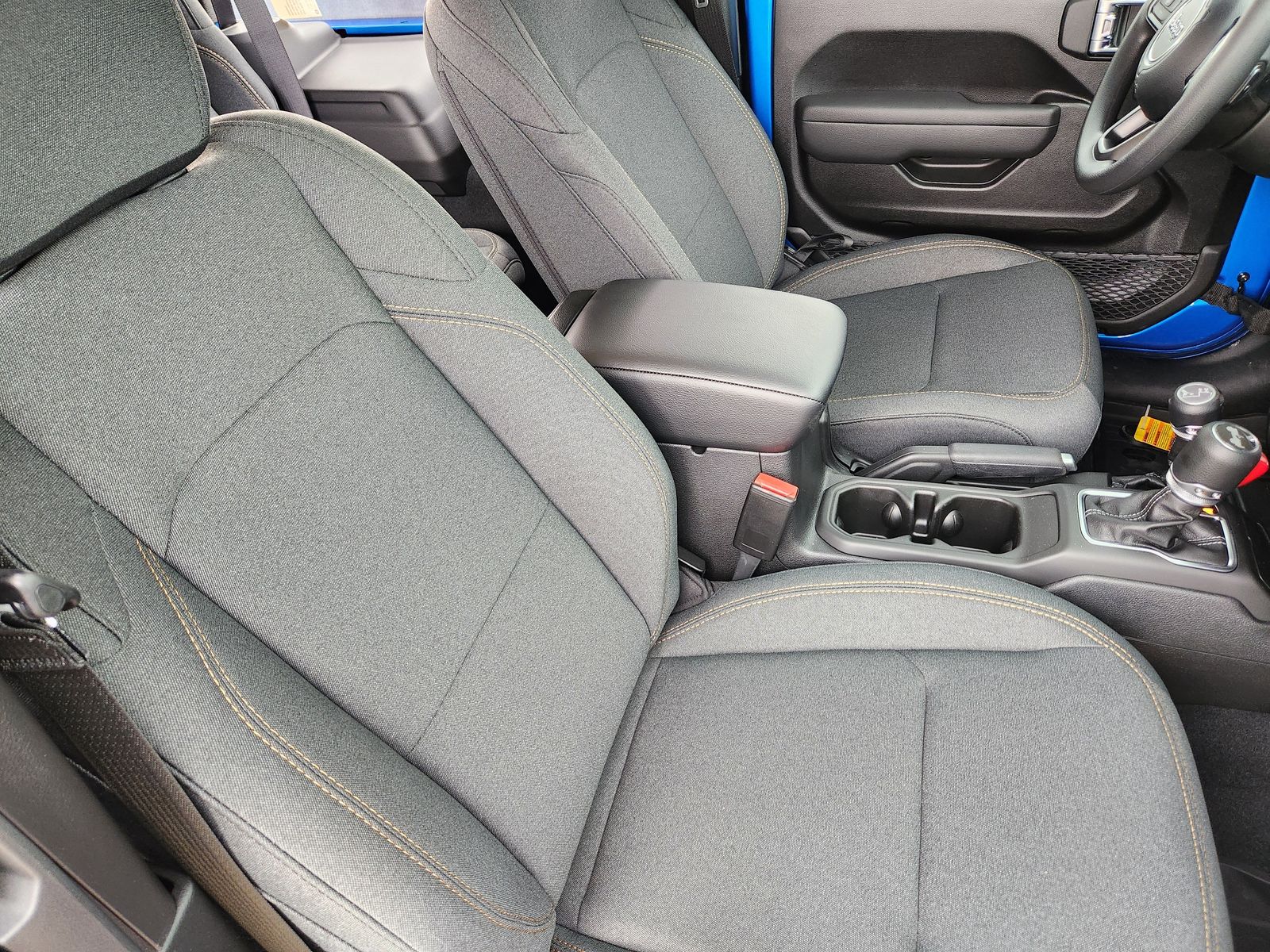 New 2026 Hydro Blue Pearlcoat Jeep 2-DOOR SPORT image 22