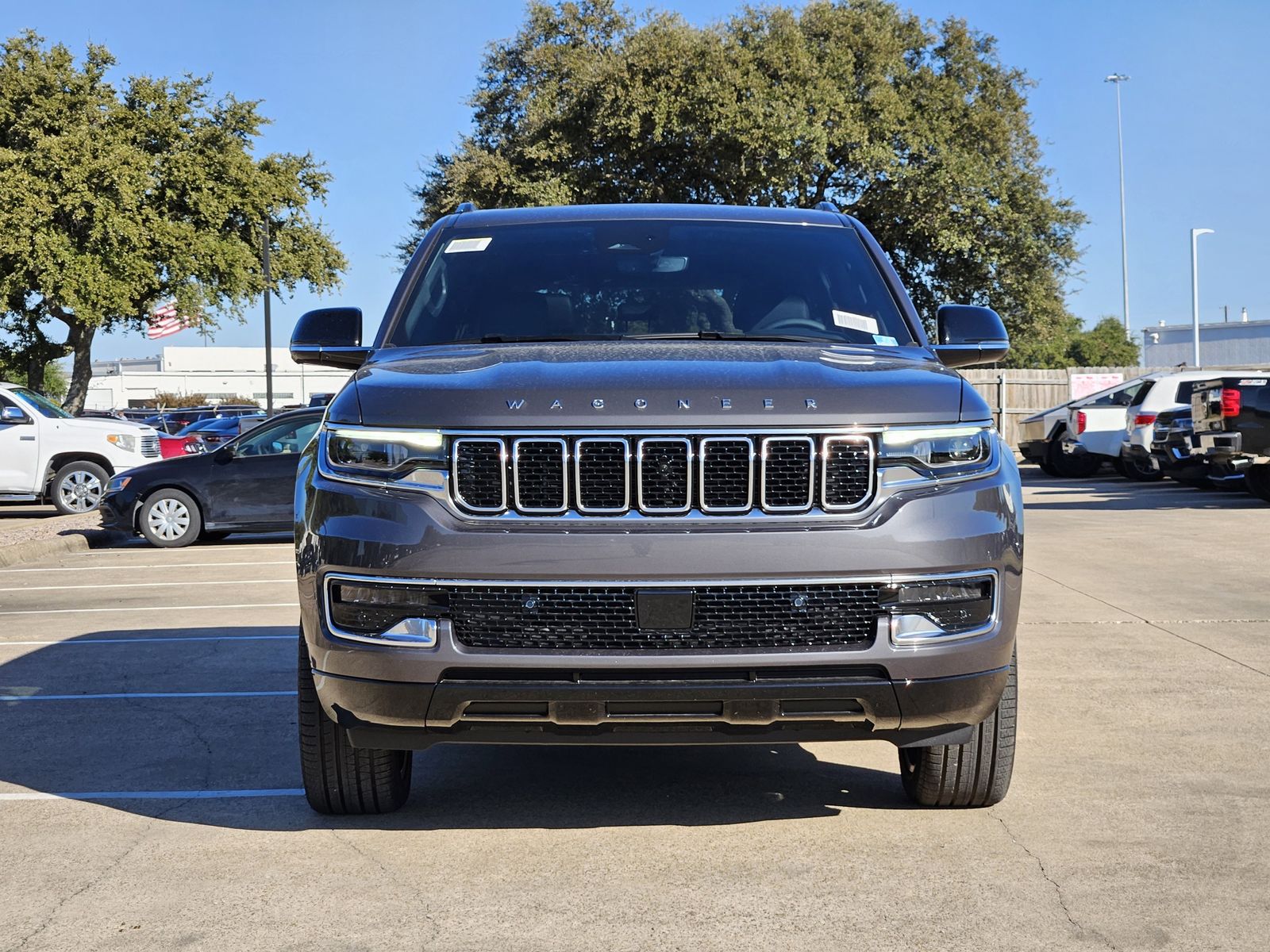 New 2025 Baltic Gray Jeep LIMITED 4X4 image 7