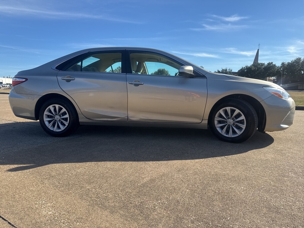 Used 2016 Toyota Camry Sedan