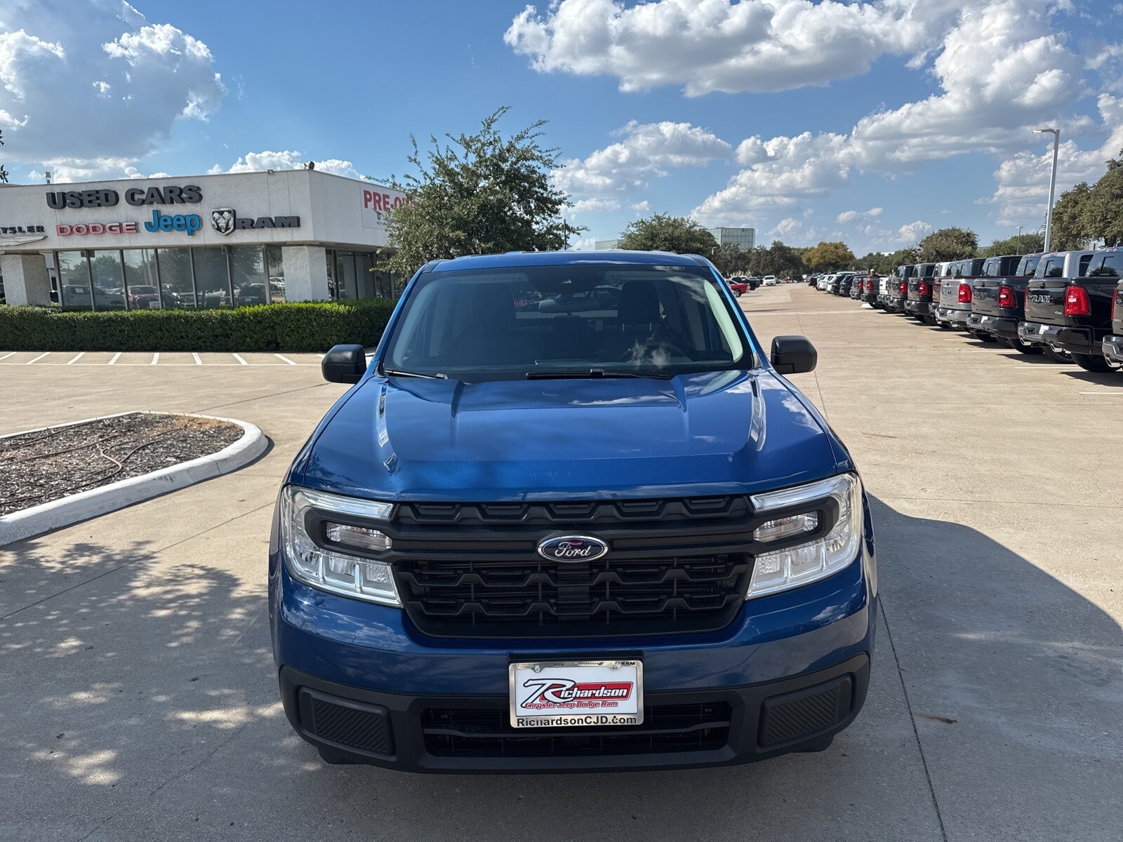 2024 Ford Maverick XL photo 2