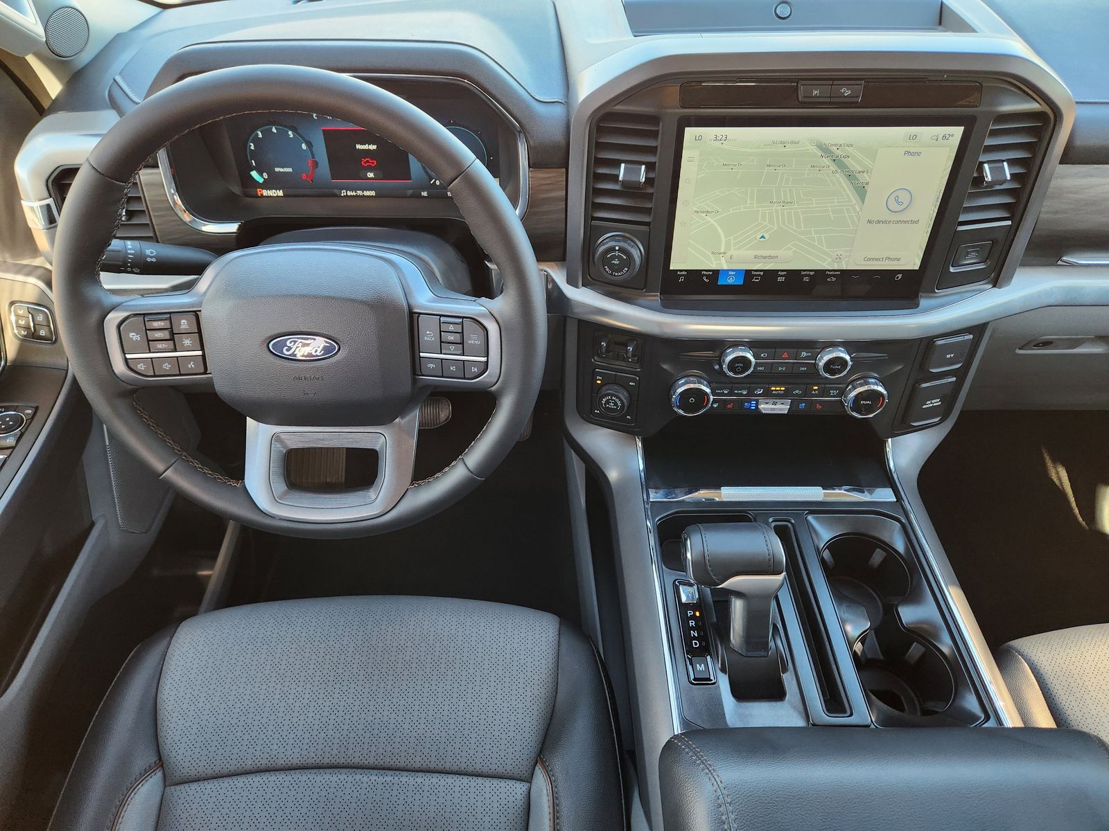 Used 2025 Space White Metallic Ford Lariat image 37