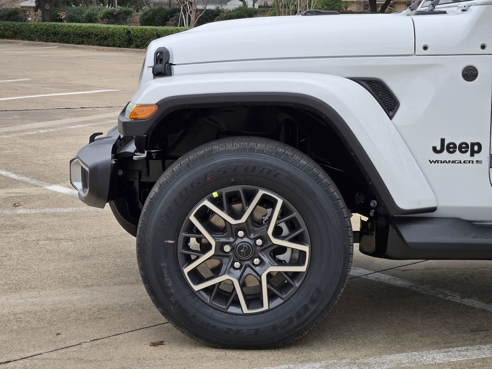 New 2026 Bright White Jeep 4-DOOR SAHARA image 9