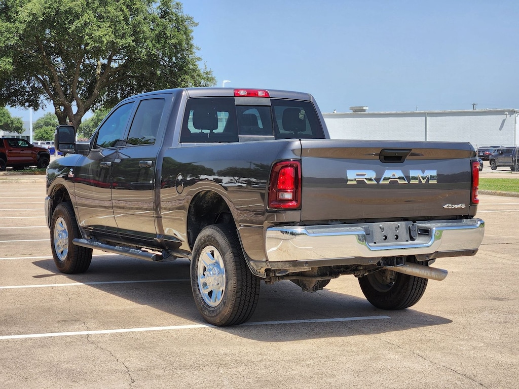 New 2026 Ram 2500 TRADESMAN CREW CAB 4X4 6'4 BOX Pickup