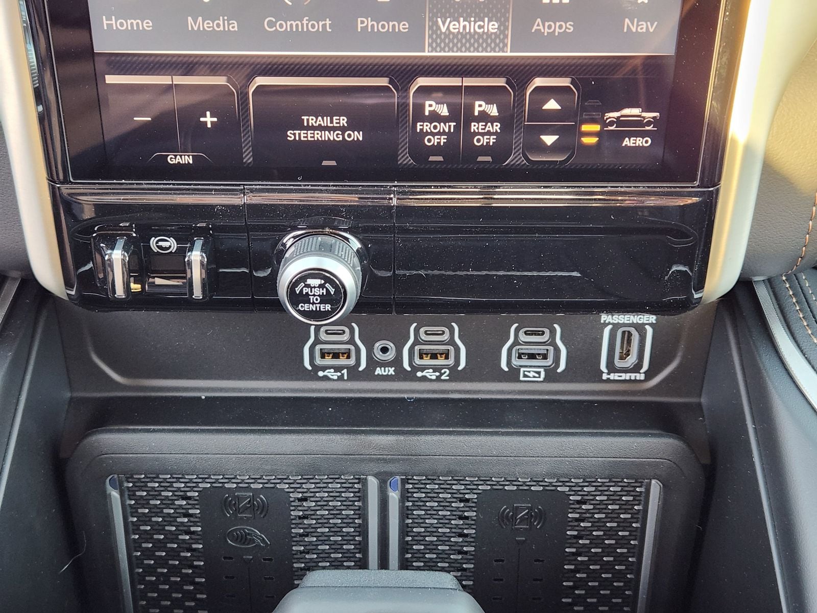 New 2026 Ivory White Tri-Coat Pearlcoat Ram TUNGSTEN CREW CAB 4X4 image 21