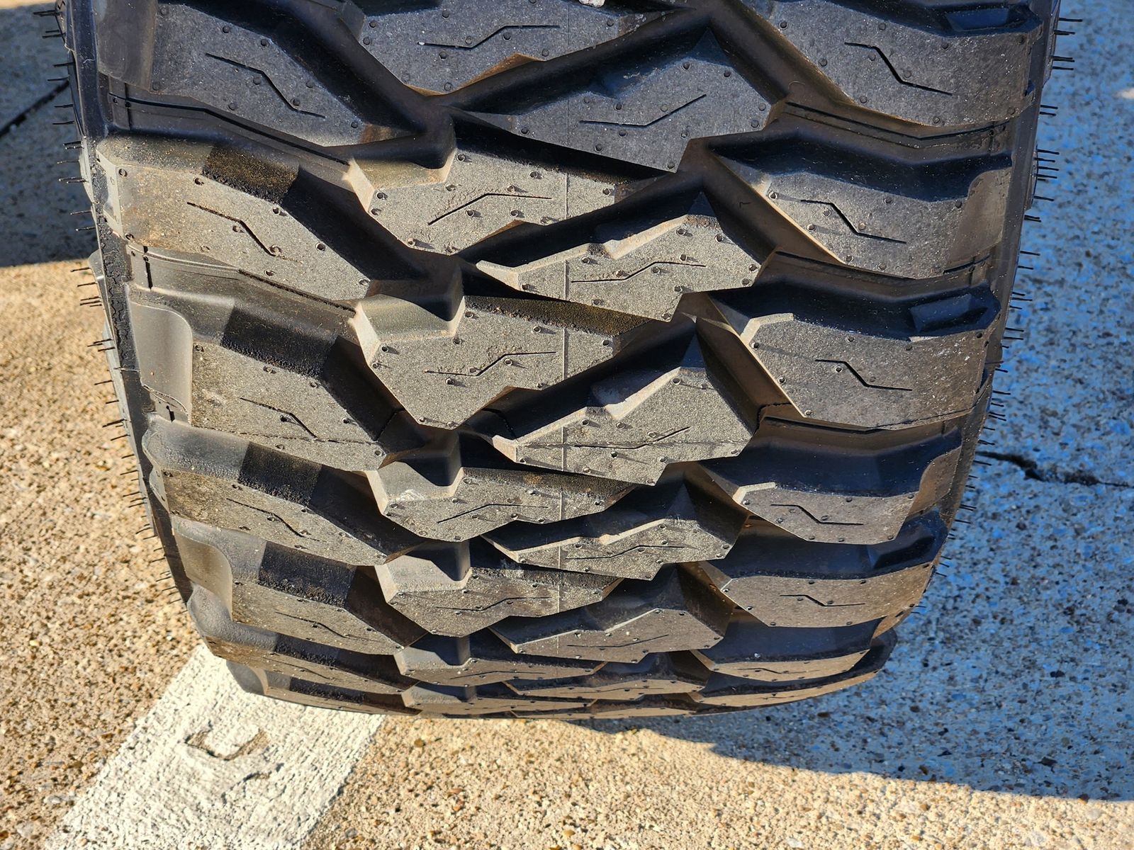 New 2026 Bright White Jeep TEXAS TRAIL 4X4 image 22