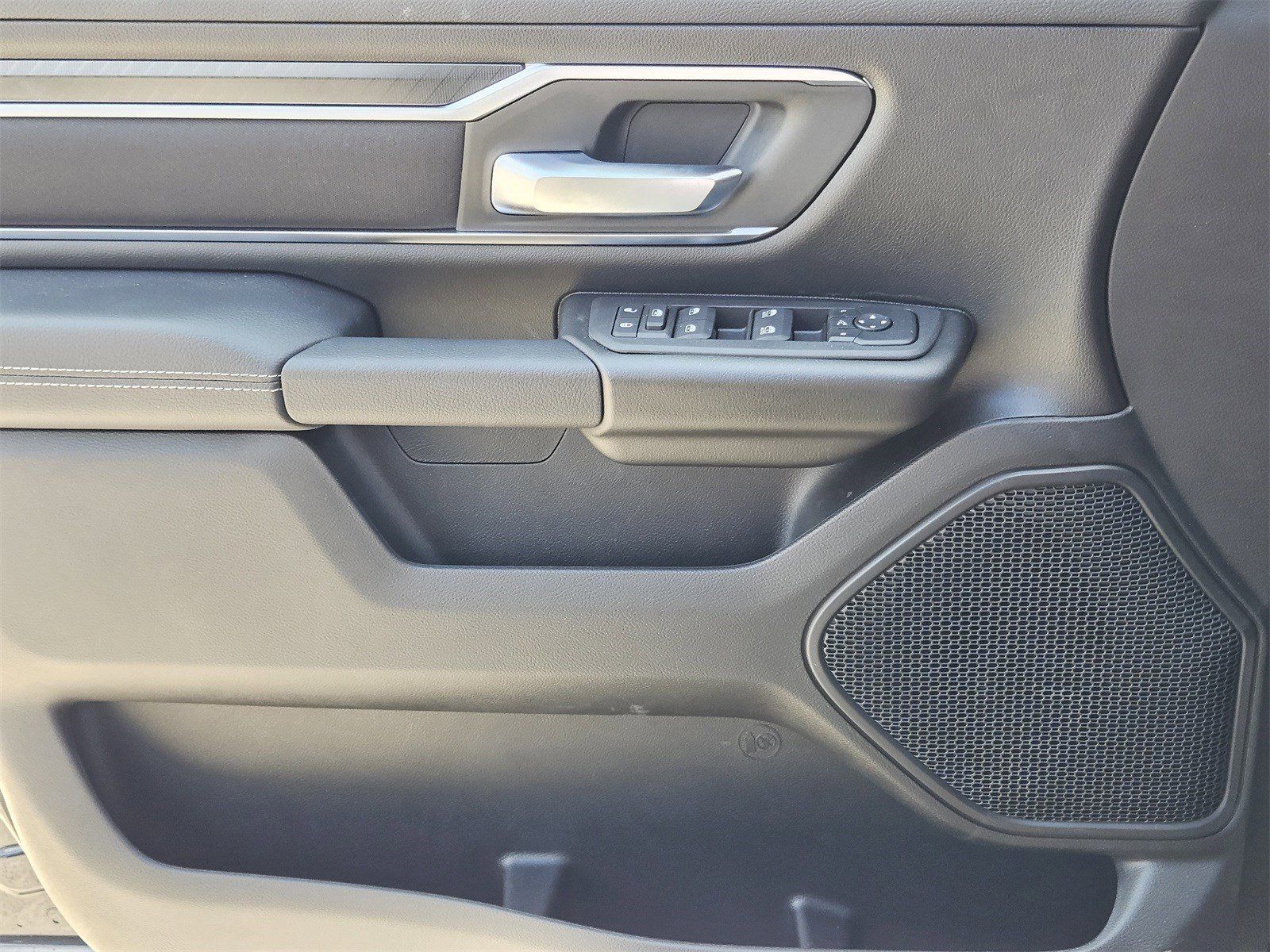 New 2026 Diamond Black Crystal Pearlcoat Ram LONE STAR CREW CAB 4X4 5