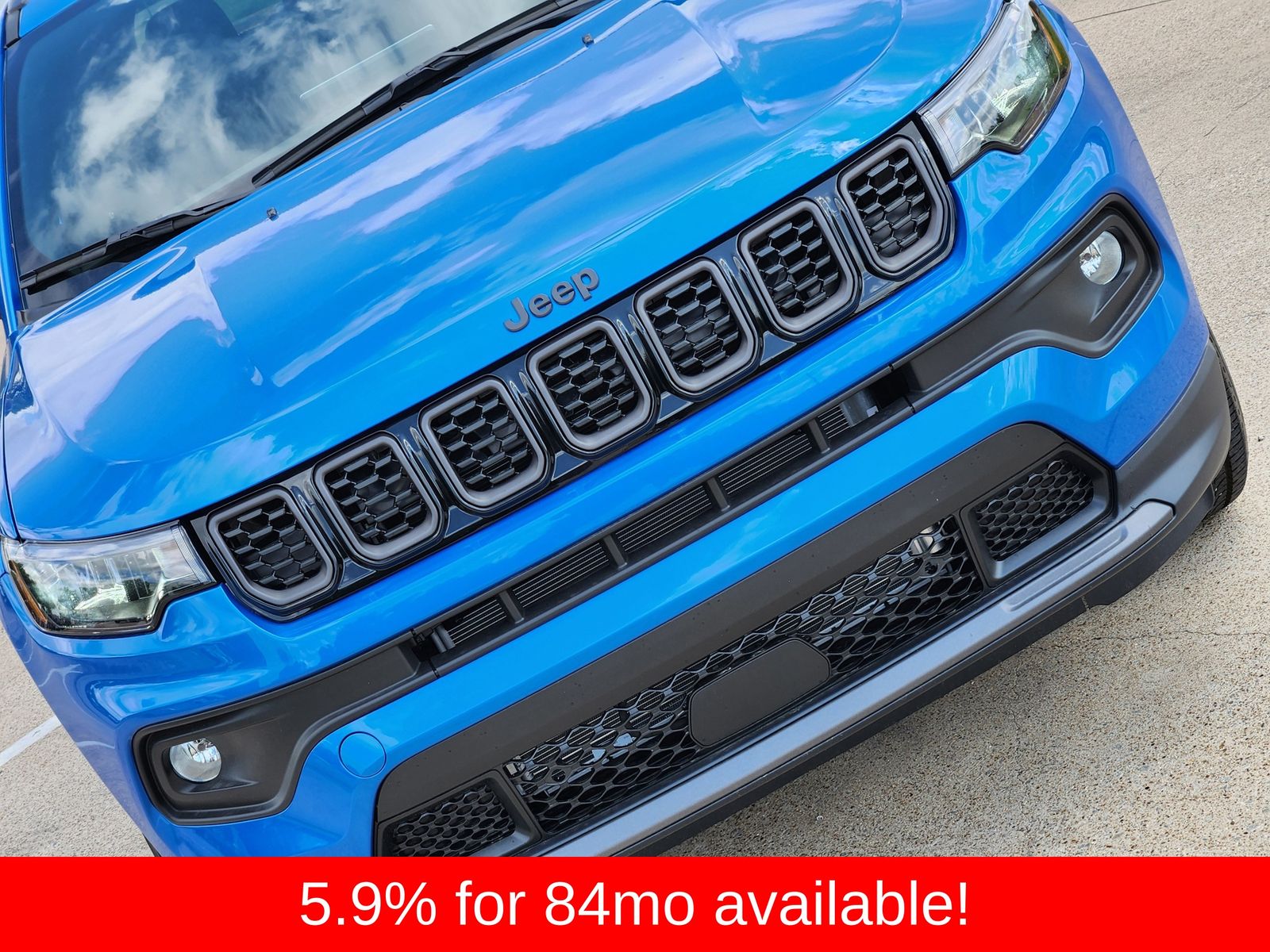 New 2026 Hydro Blue Pearlcoat Jeep LATITUDE ALTITUDE 4X4 image 14