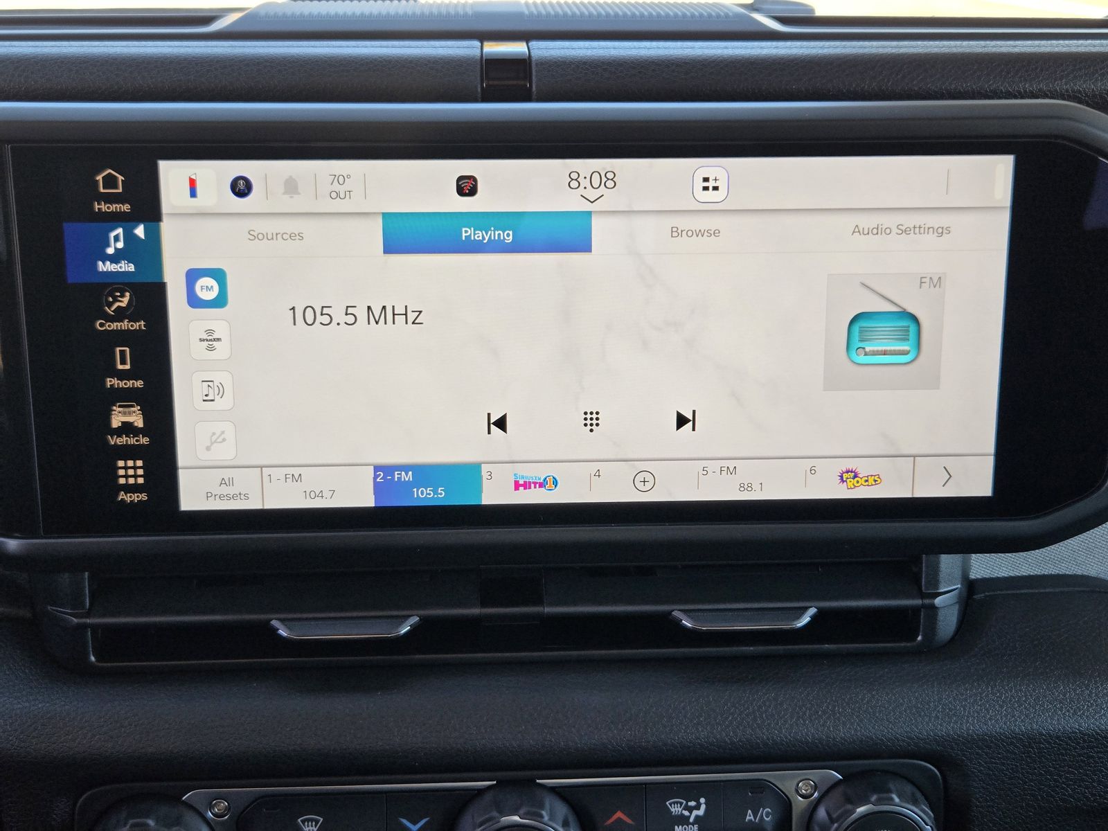 New 2026 41 Jeep 4-DOOR SPORT image 18