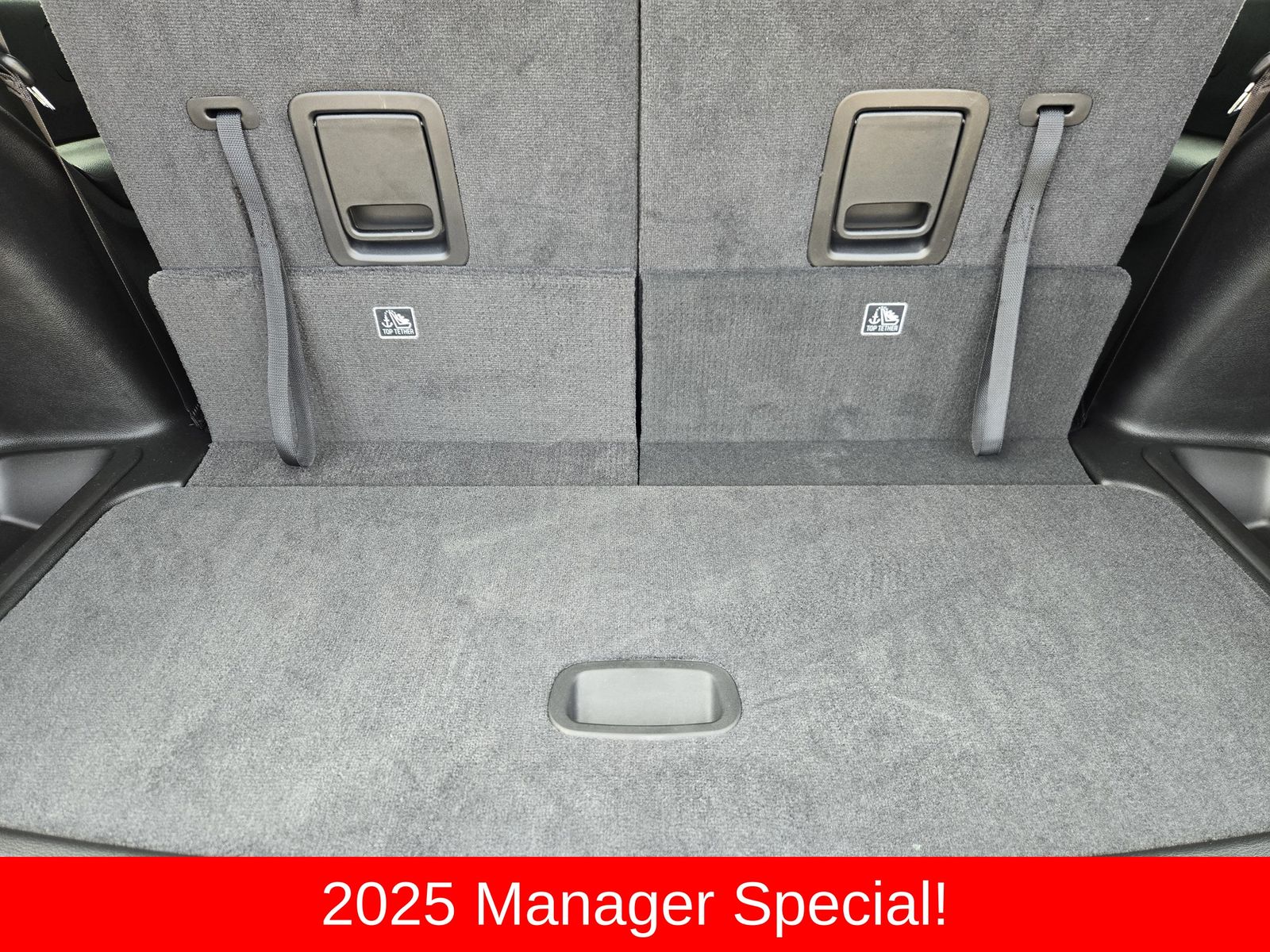 New 2025 Baltic Gray Jeep L LIMITED 4X4 image 42
