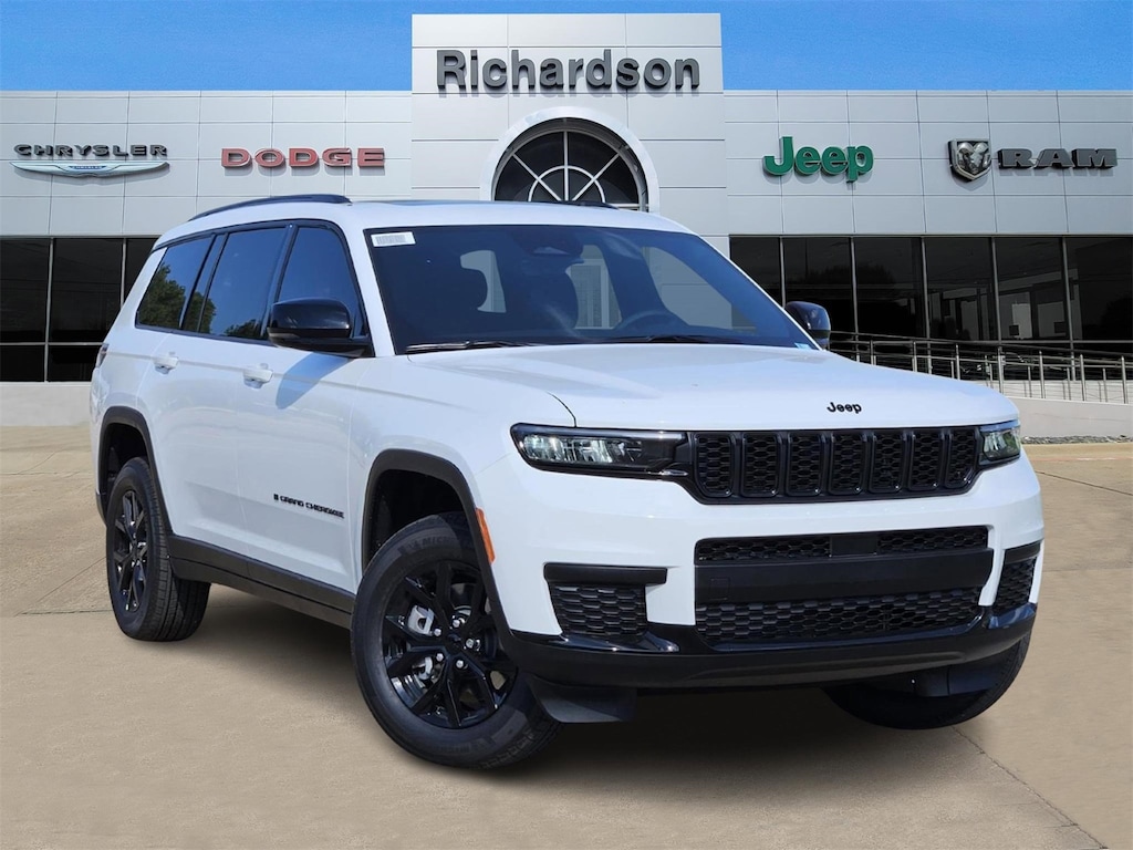 New 2025 Jeep Grand Cherokee L L ALTITUDE X 4X2 Sport Utility