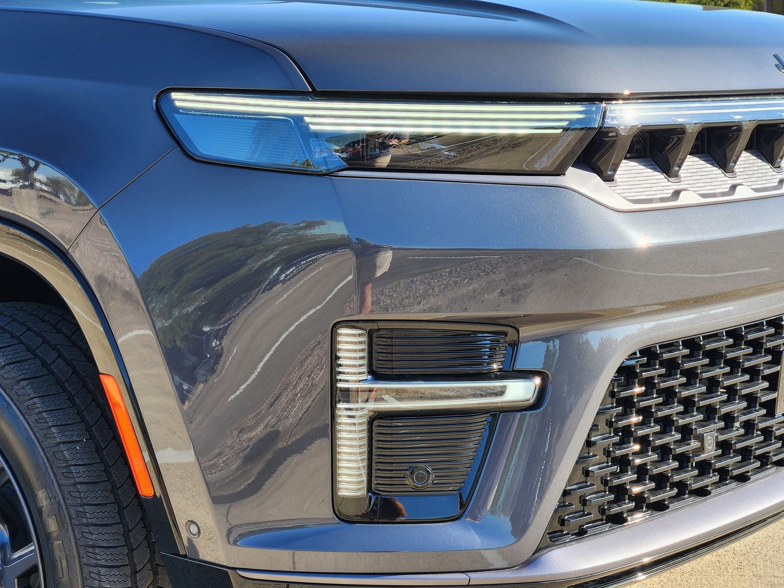 New 2026 Baltic Gray Jeep LIMITED ALTITUDE 4X4 image 9