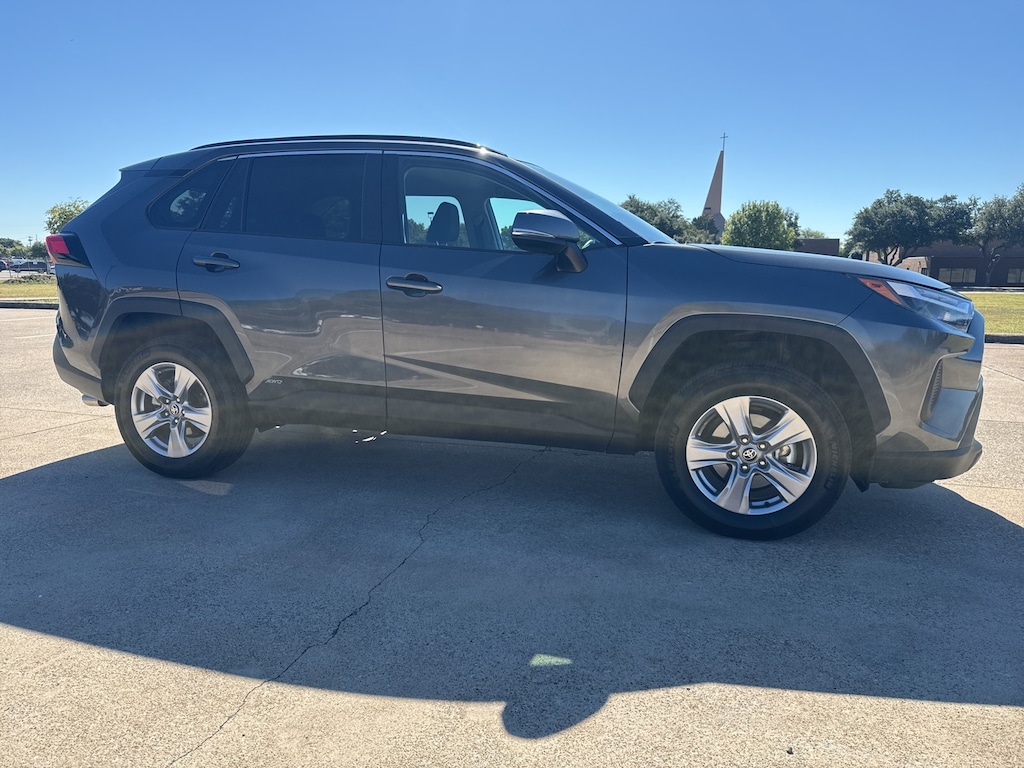 Used 2025 Toyota RAV4 Hybrid XLE SUV