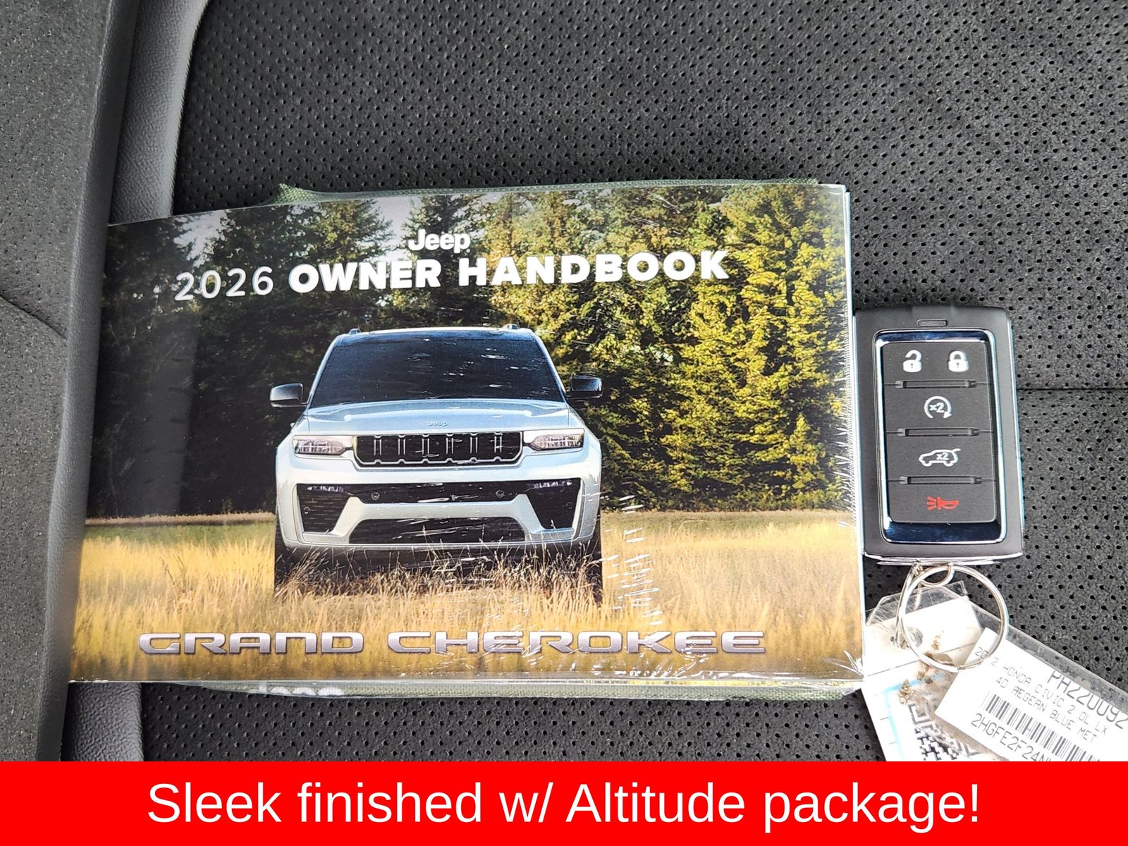 New 2026 Diamond Black Crystal Pearlcoat Jeep L LAREDO ALTITUDE 4X4 image 43