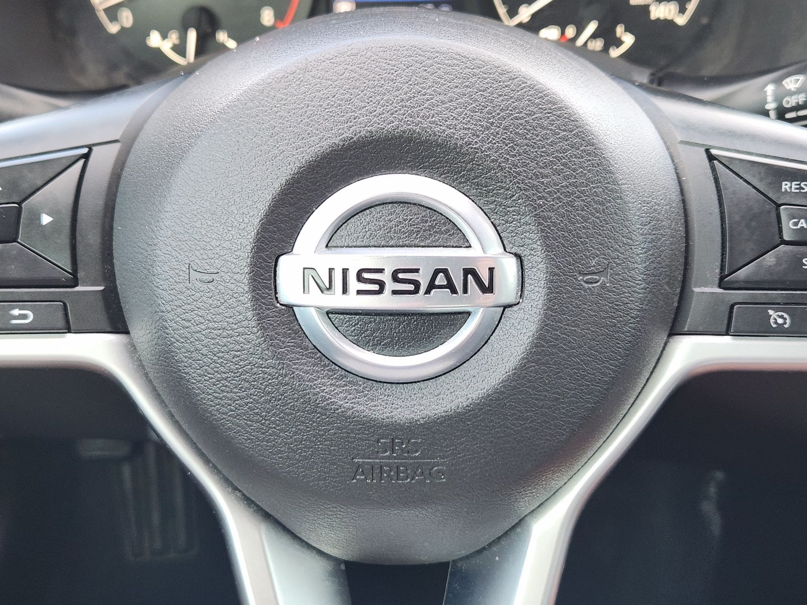 Used 2021 Glacier White Nissan 2.5 S image 35
