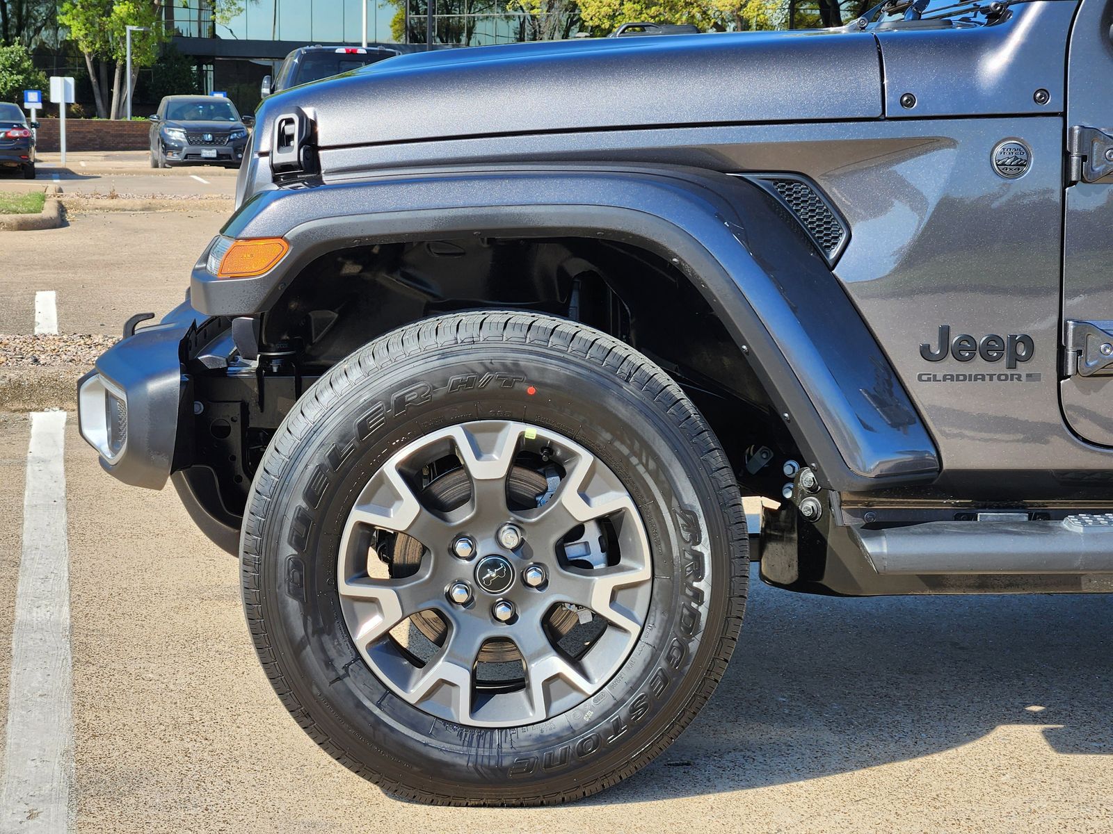 New 2026 Granite Crystal Jeep SAHARA 4X4 image 8