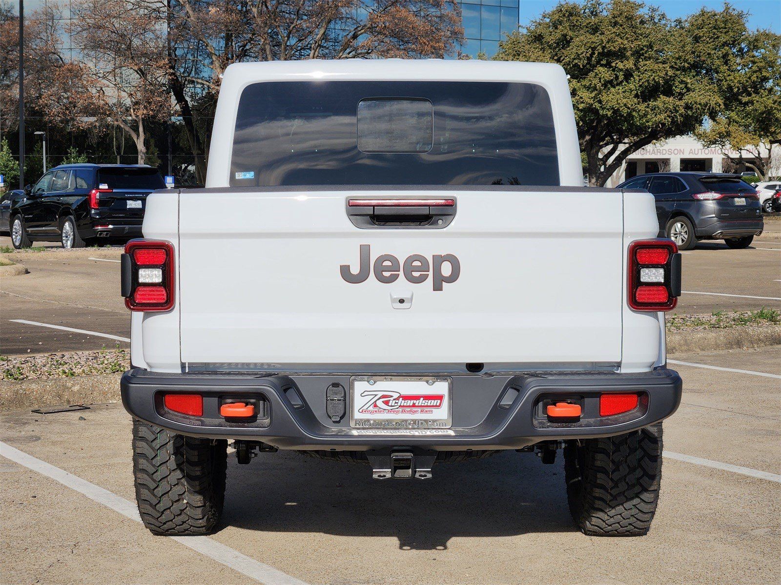 New 2026 Bright White Jeep MOJAVE 4X4 image 5