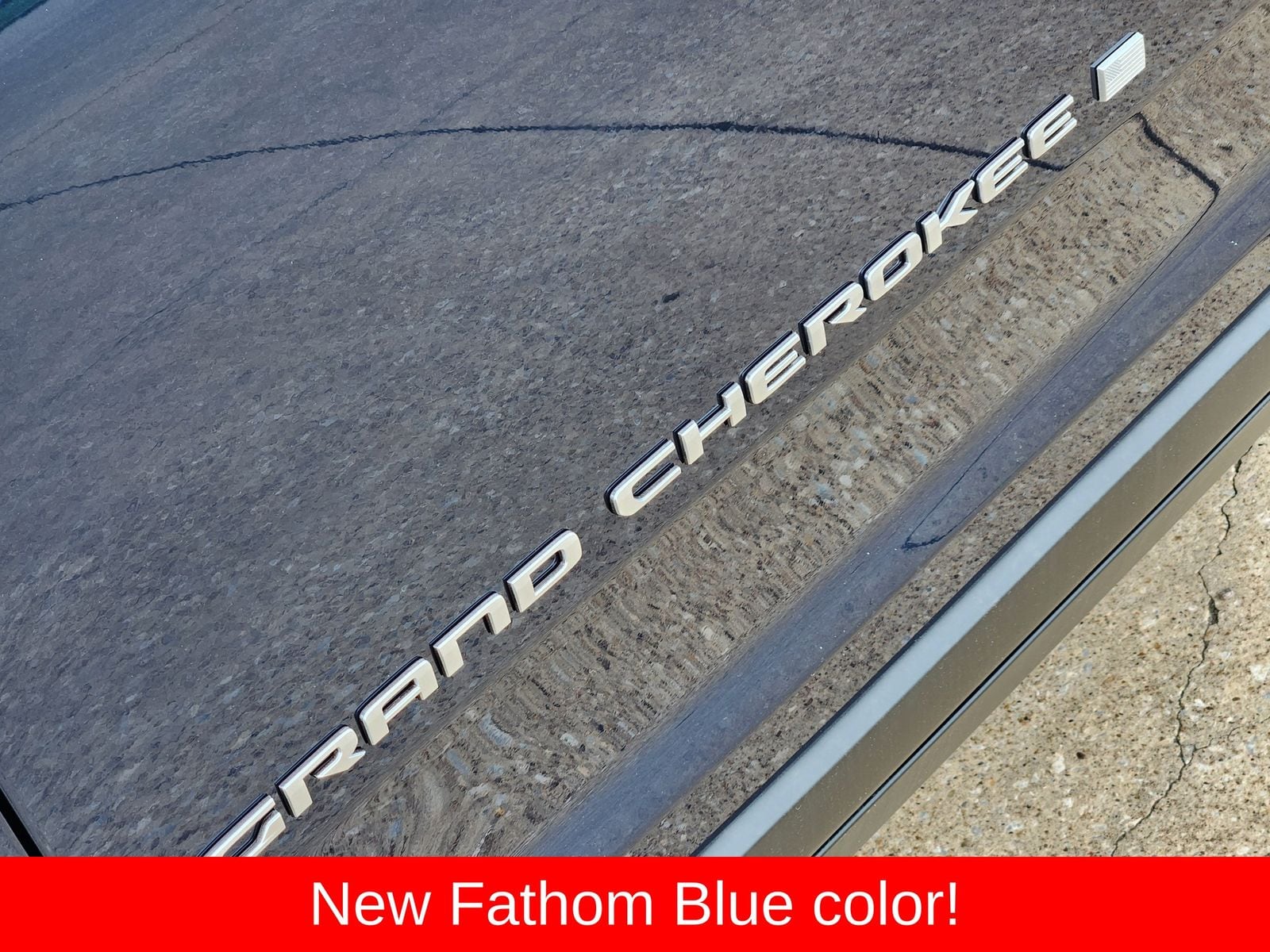 New 2026 Fathom Blue Pearlcoat Jeep L LIMITED 4X4 image 17