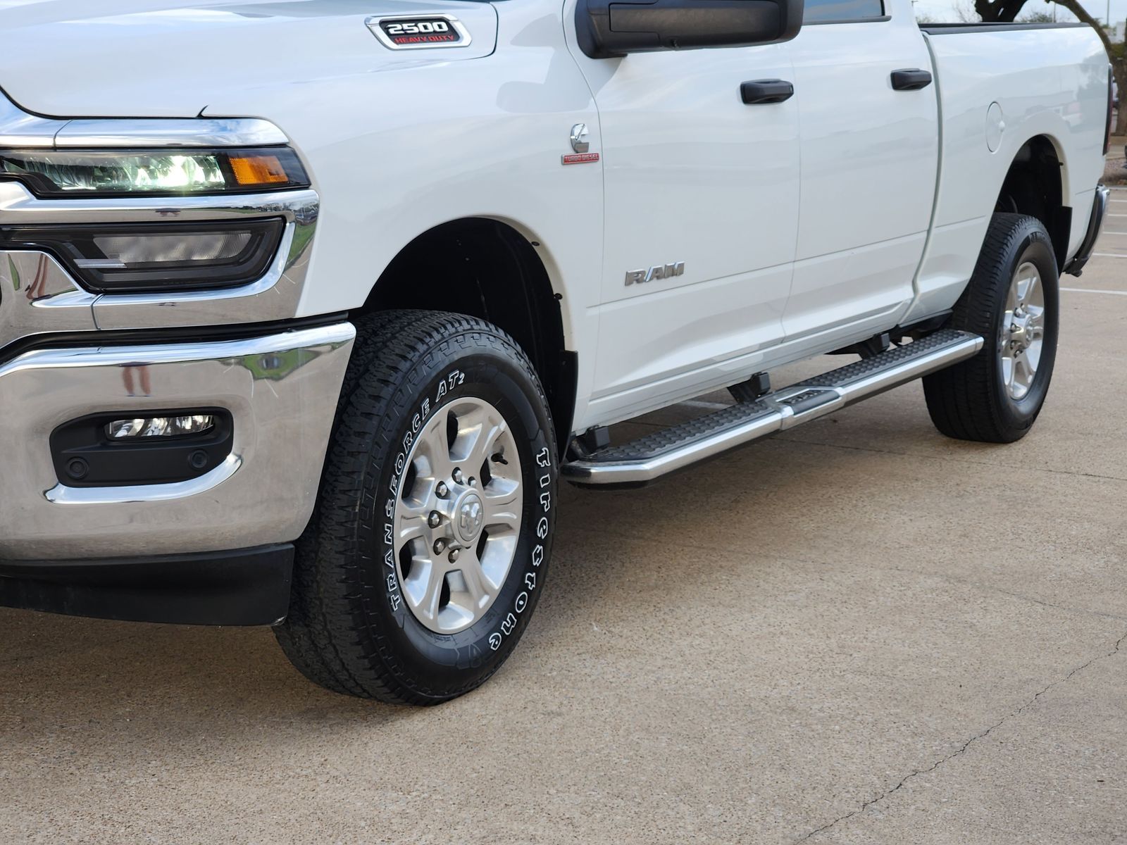 Used 2025 Bright White Ram Big Horn image 9