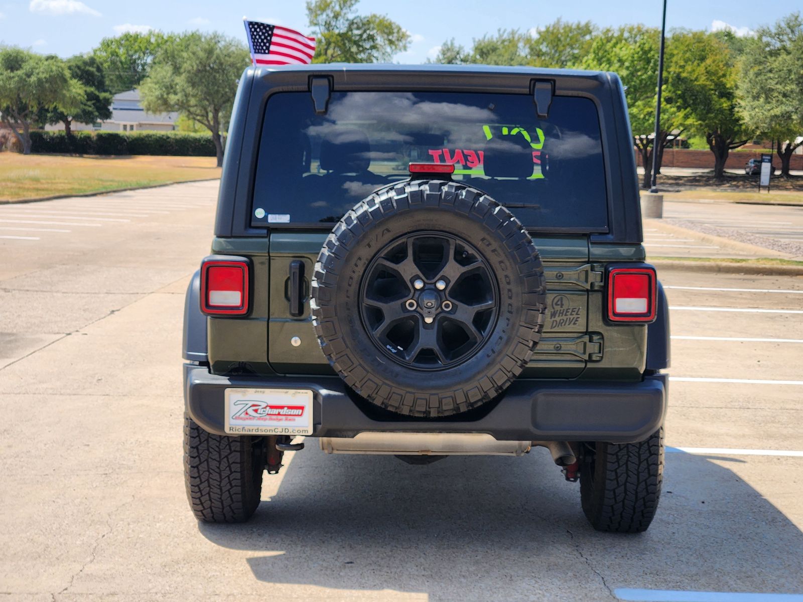 Used 2022 Sarge Green Jeep Unlimited Sport image 5