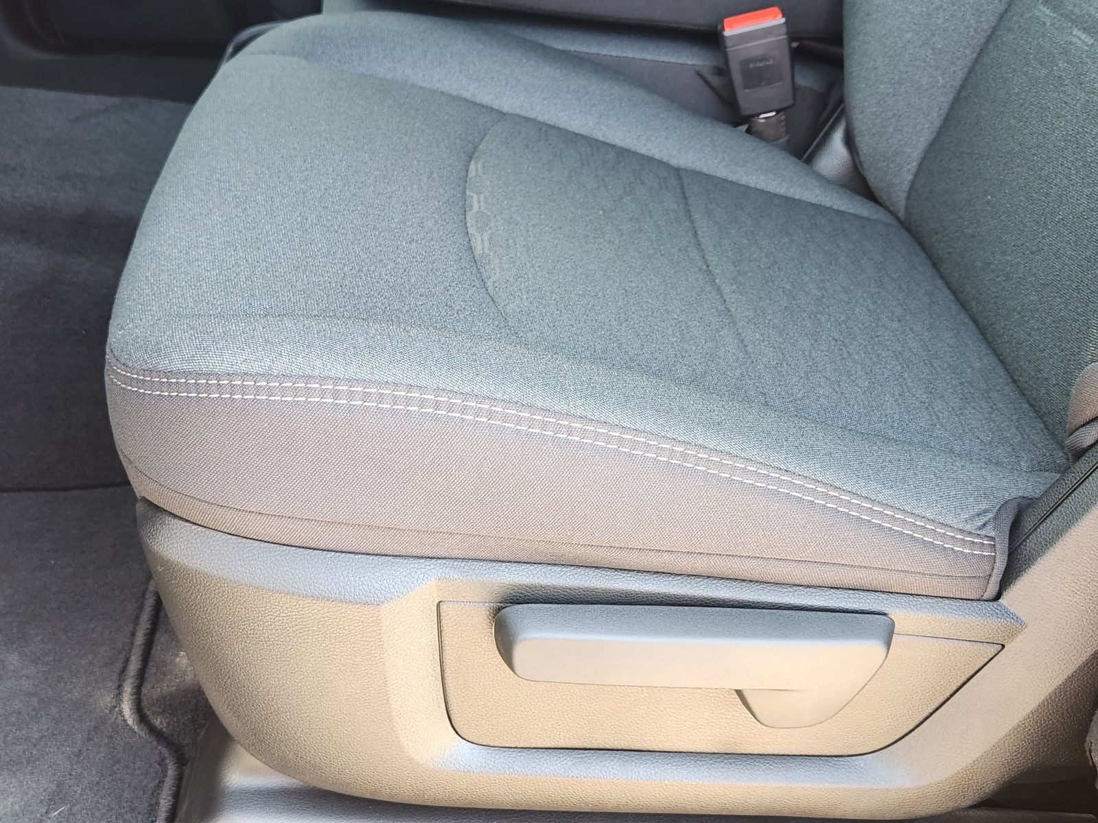 New 2026 Diamond Black Crystal Pearlcoat Ram TRADESMAN CREW CAB 4X4 6