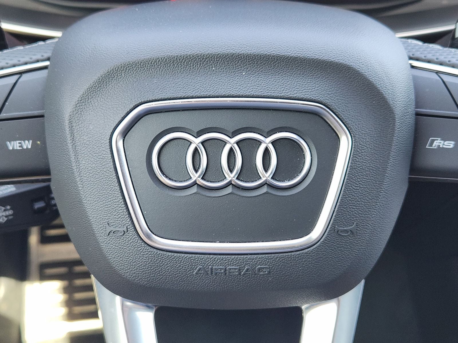 Used 2023 Glacier White Audi 4.0T image 40