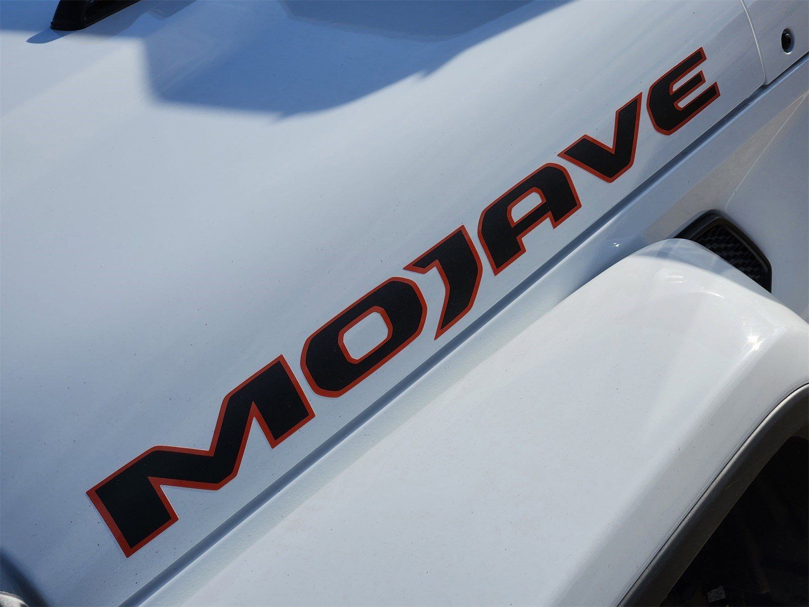 New 2026 Bright White Jeep MOJAVE 4X4 image 14