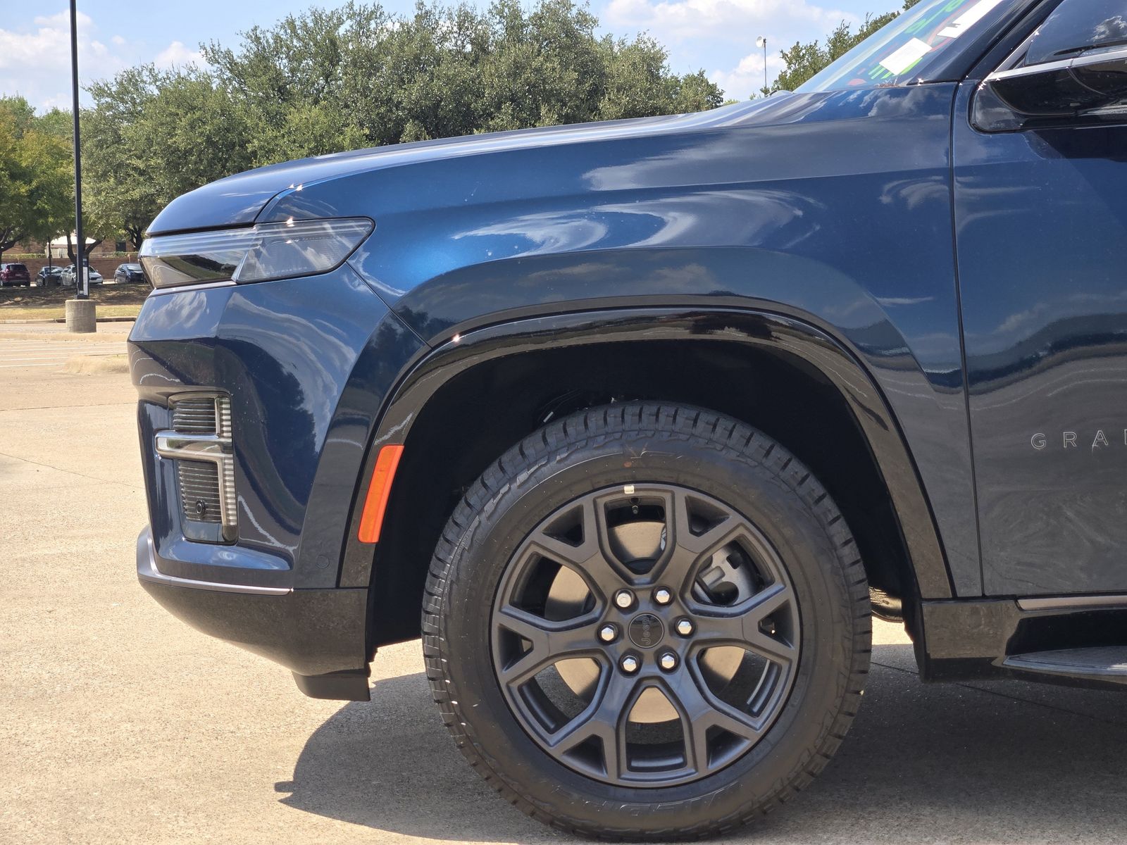 New 2026 Fathom Blue Pearlcoat Jeep UPLAND 4X4 image 8