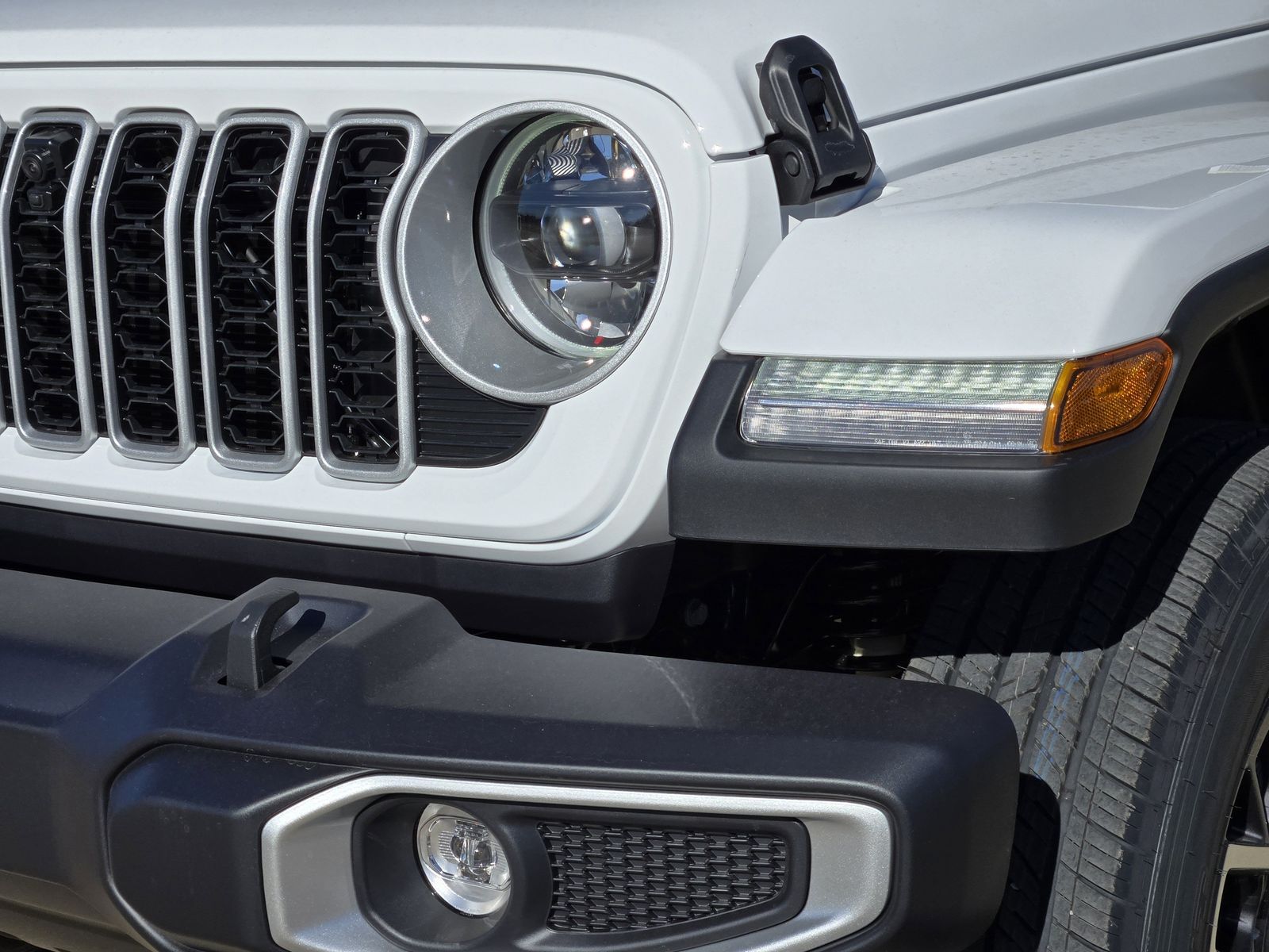 New 2026 Bright White Jeep 4-DOOR SAHARA image 8