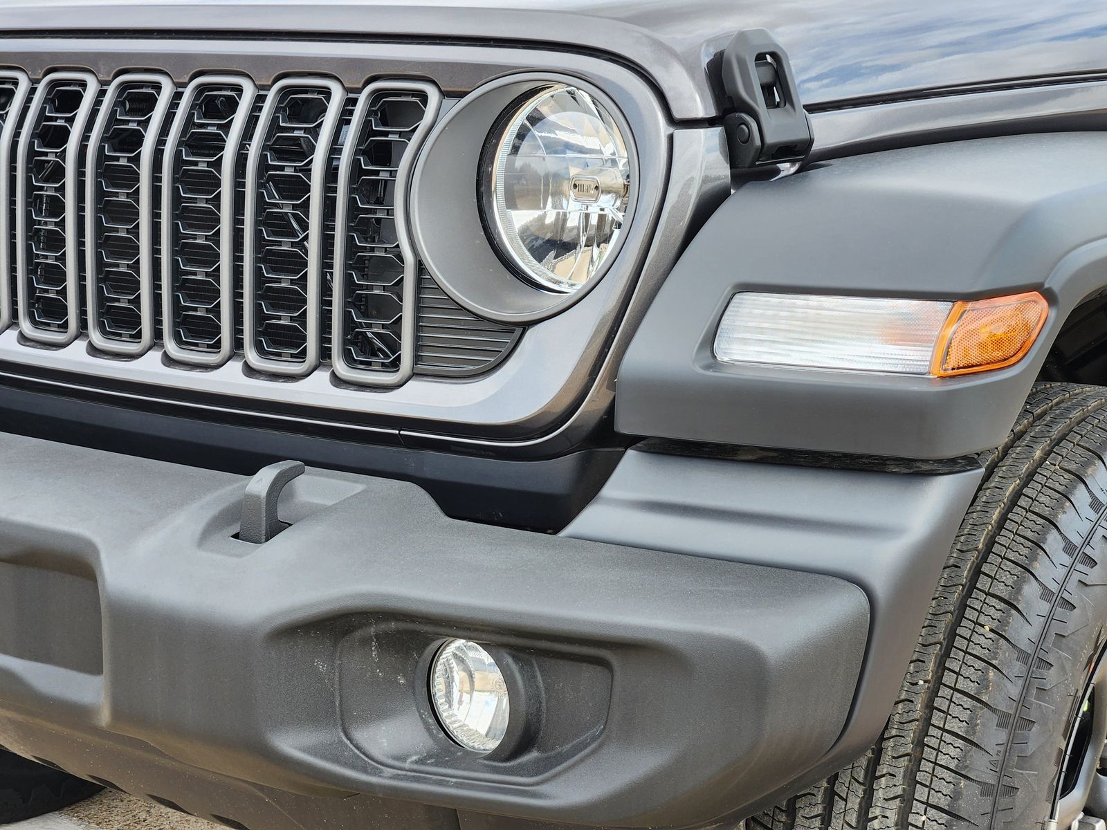 New 2026 Granite Crystal Jeep 4-DOOR SPORT image 10