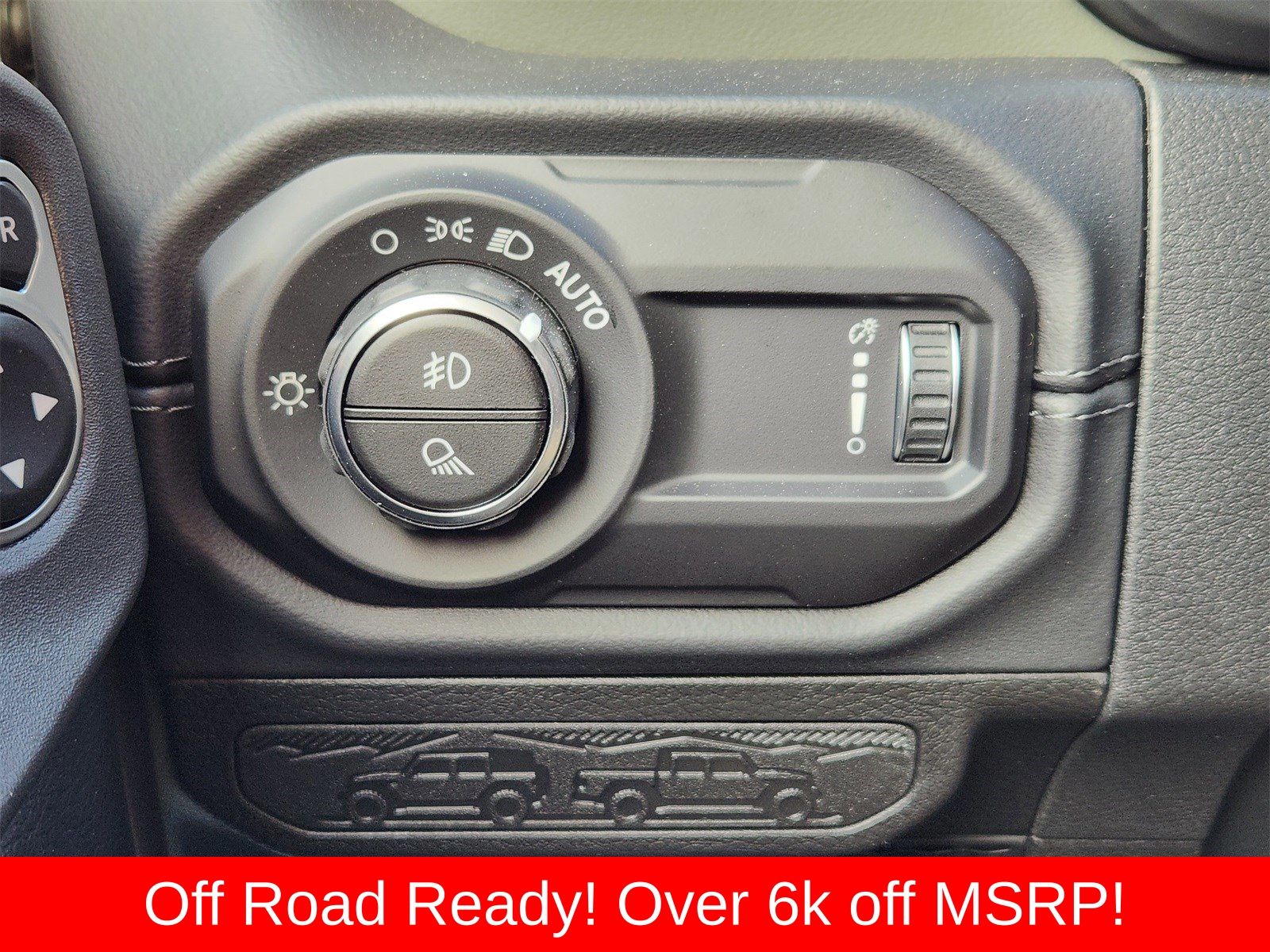 New 2026 Bright White Jeep MOJAVE 4X4 image 26