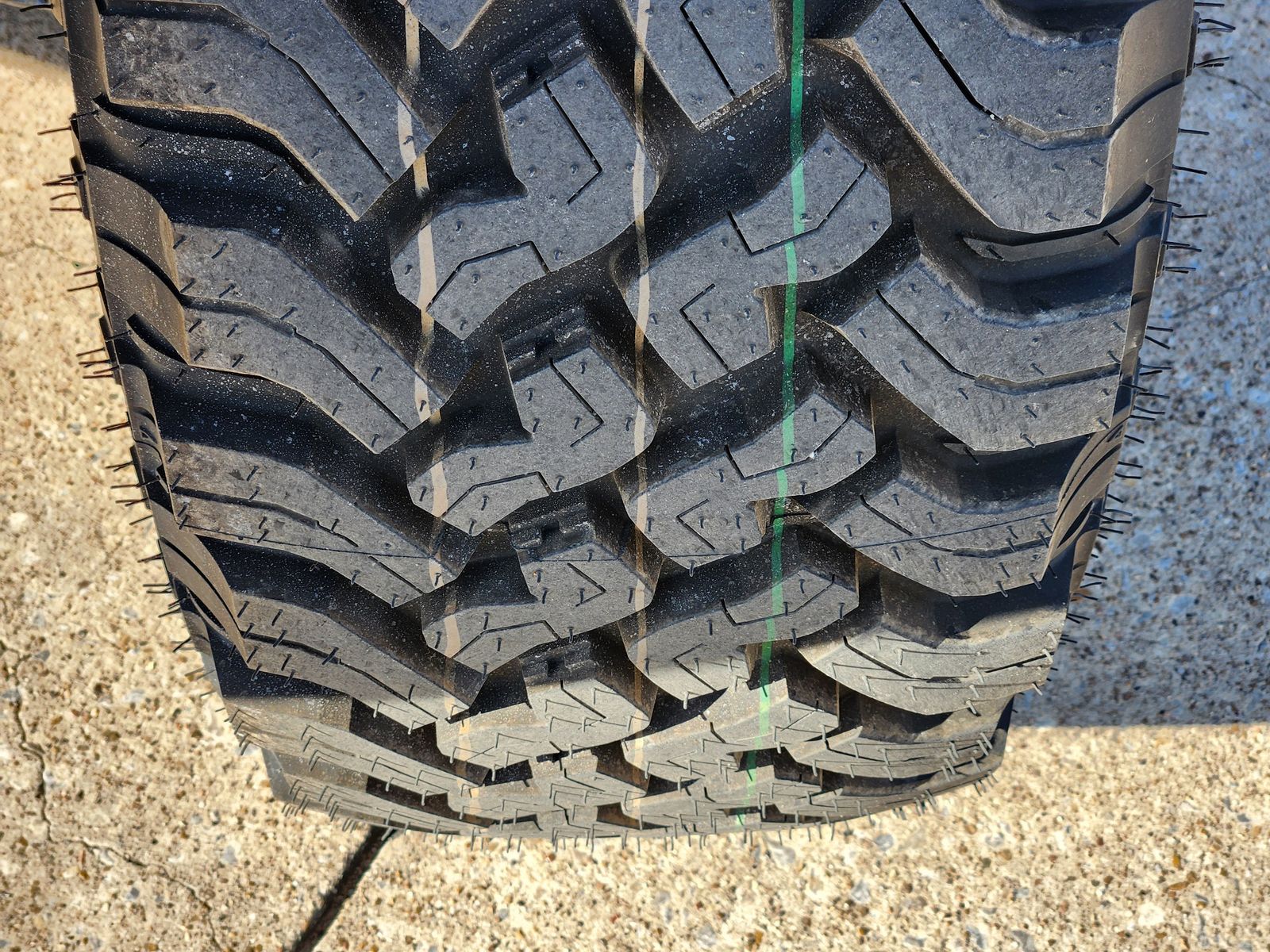 New 2026 Bright White Jeep MOJAVE 4X4 image 11