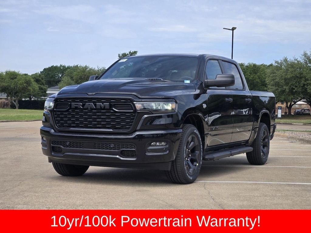 New 2026 Ram 1500 EXPRESS CREW CAB 4X4 5'7 BOX Pickup