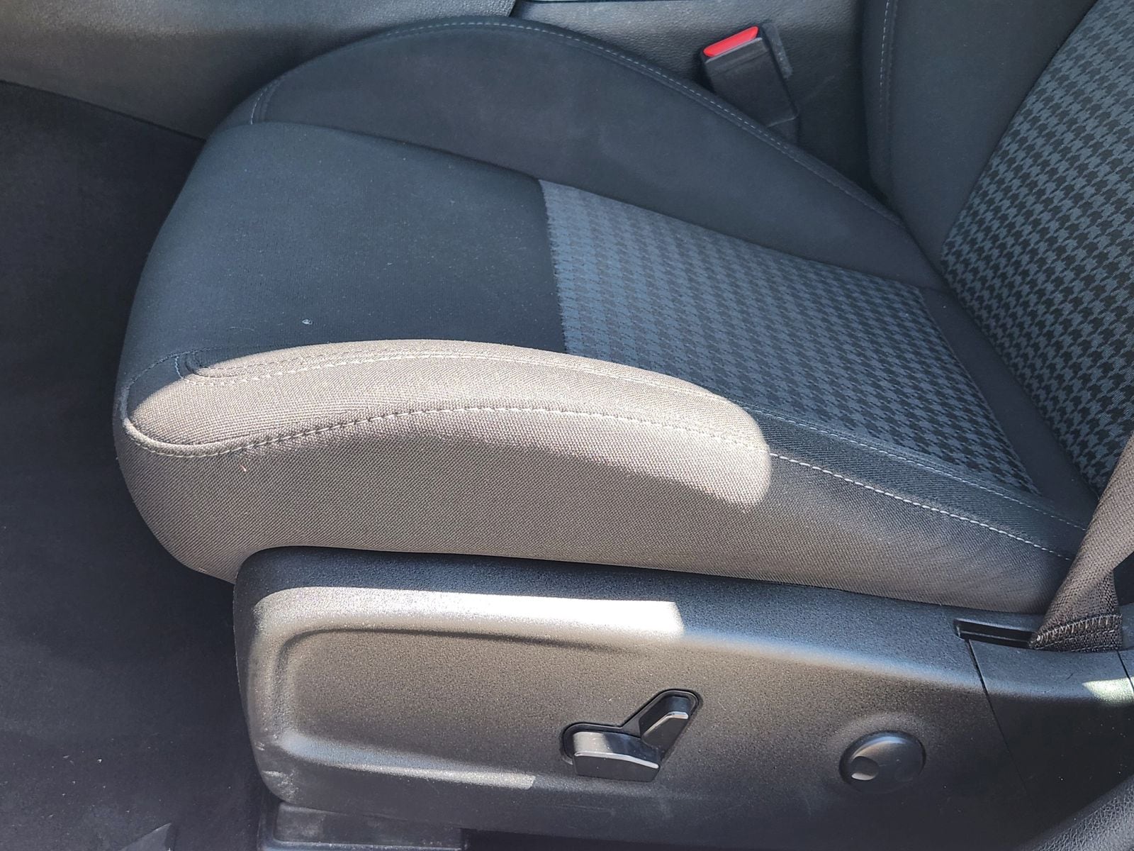 Used 2023 White Knuckle Dodge GT image 33