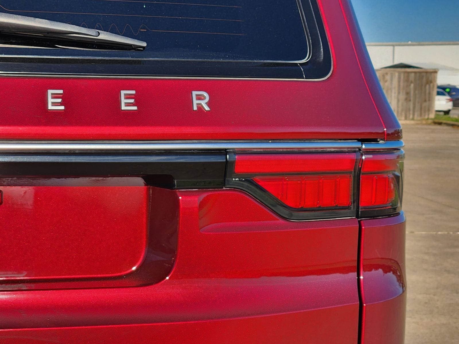 Used 2022 Velvet Red Pearlcoat Jeep Series II image 15