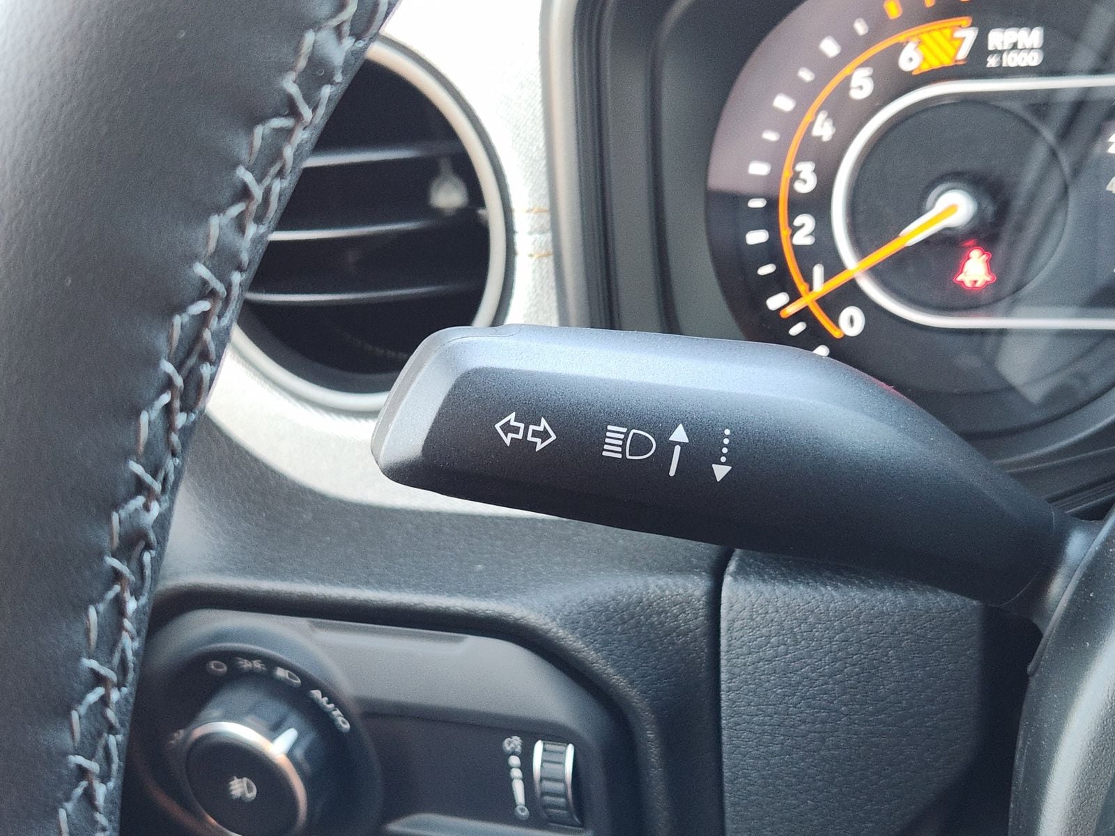 New 2026 41 Jeep 4-DOOR SPORT S image 37