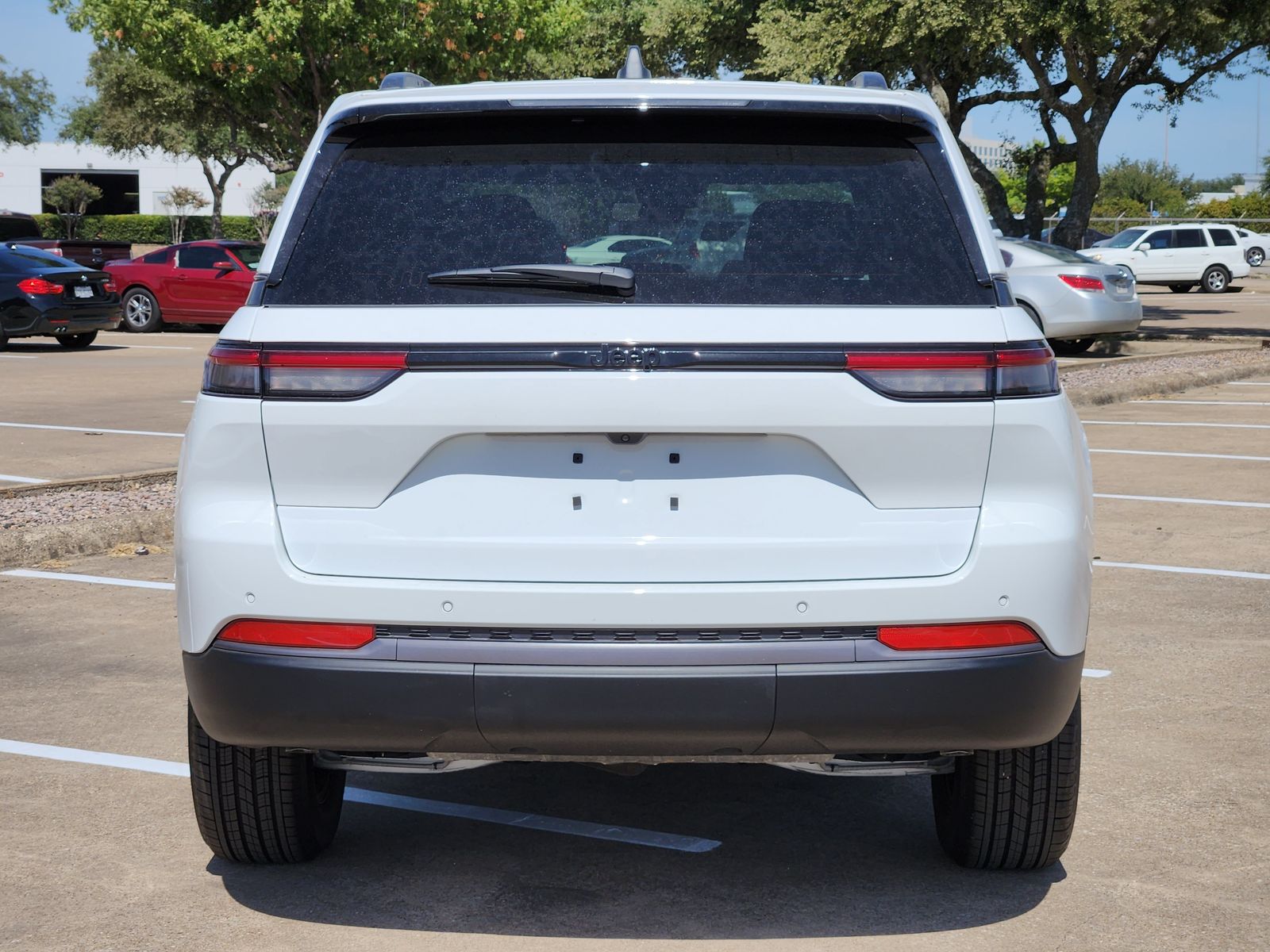 New 2026 Bright White Jeep LAREDO ALTITUDE 4X2 image 5