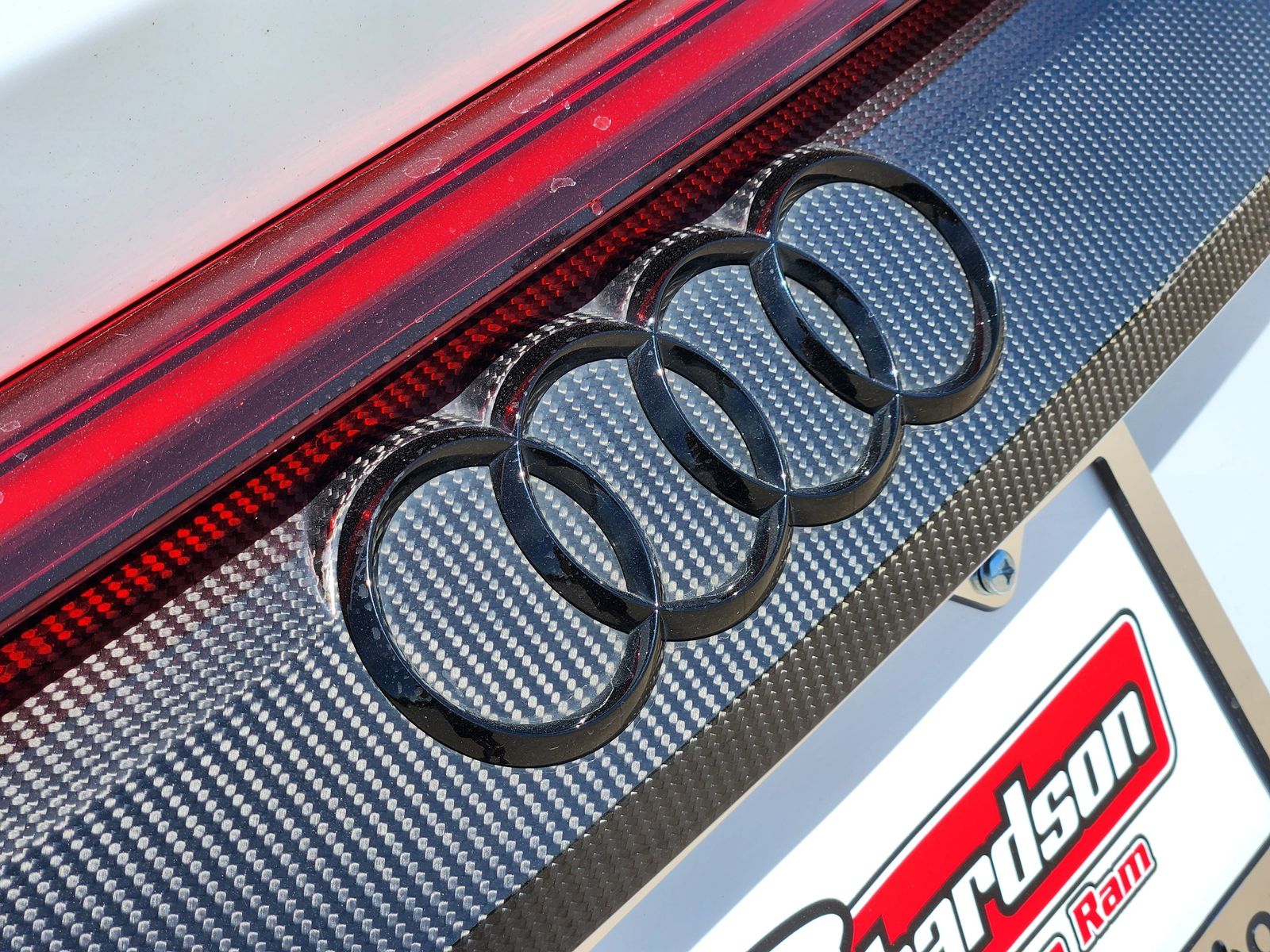 Used 2023 Glacier White Audi 4.0T image 18