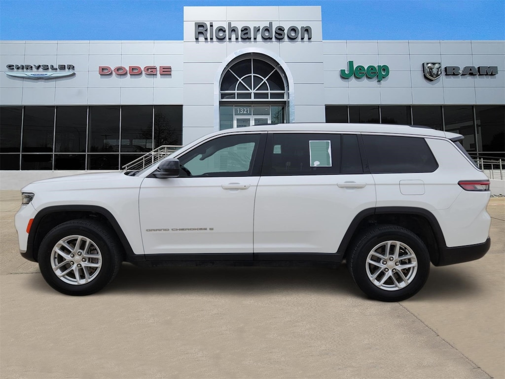 Used 2024 Jeep Grand Cherokee L Laredo SUV