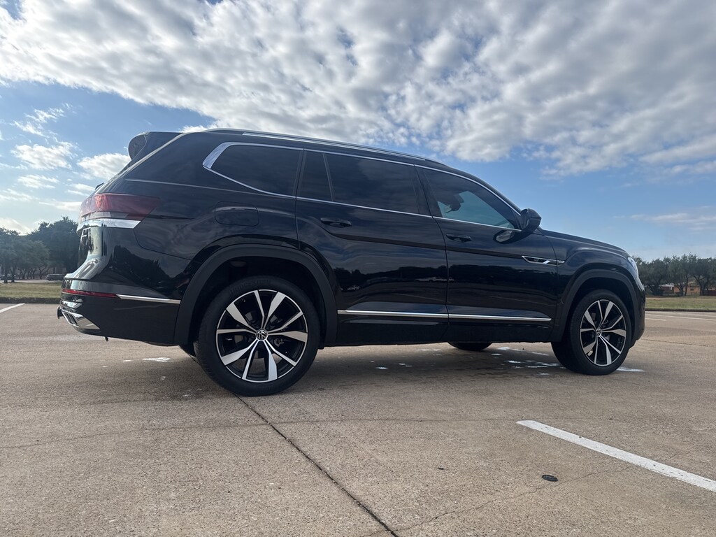 Used 2025 Volkswagen Atlas 2.0T SEL Premium R-Line SUV