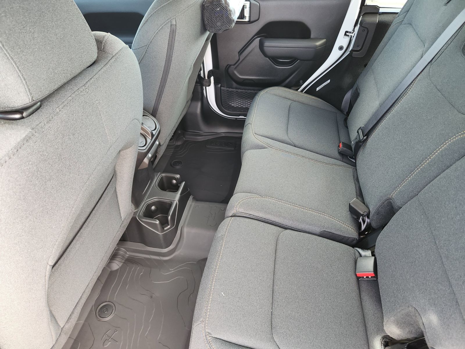 New 2026 Bright White Jeep 4-DOOR SPORT image 30