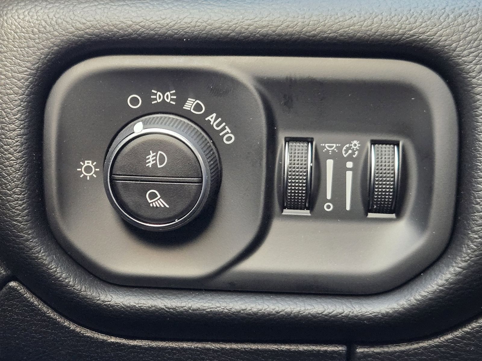 New 2026 Diamond Black Crystal Pearlcoat Ram LARAMIE CREW CAB 4X4 5